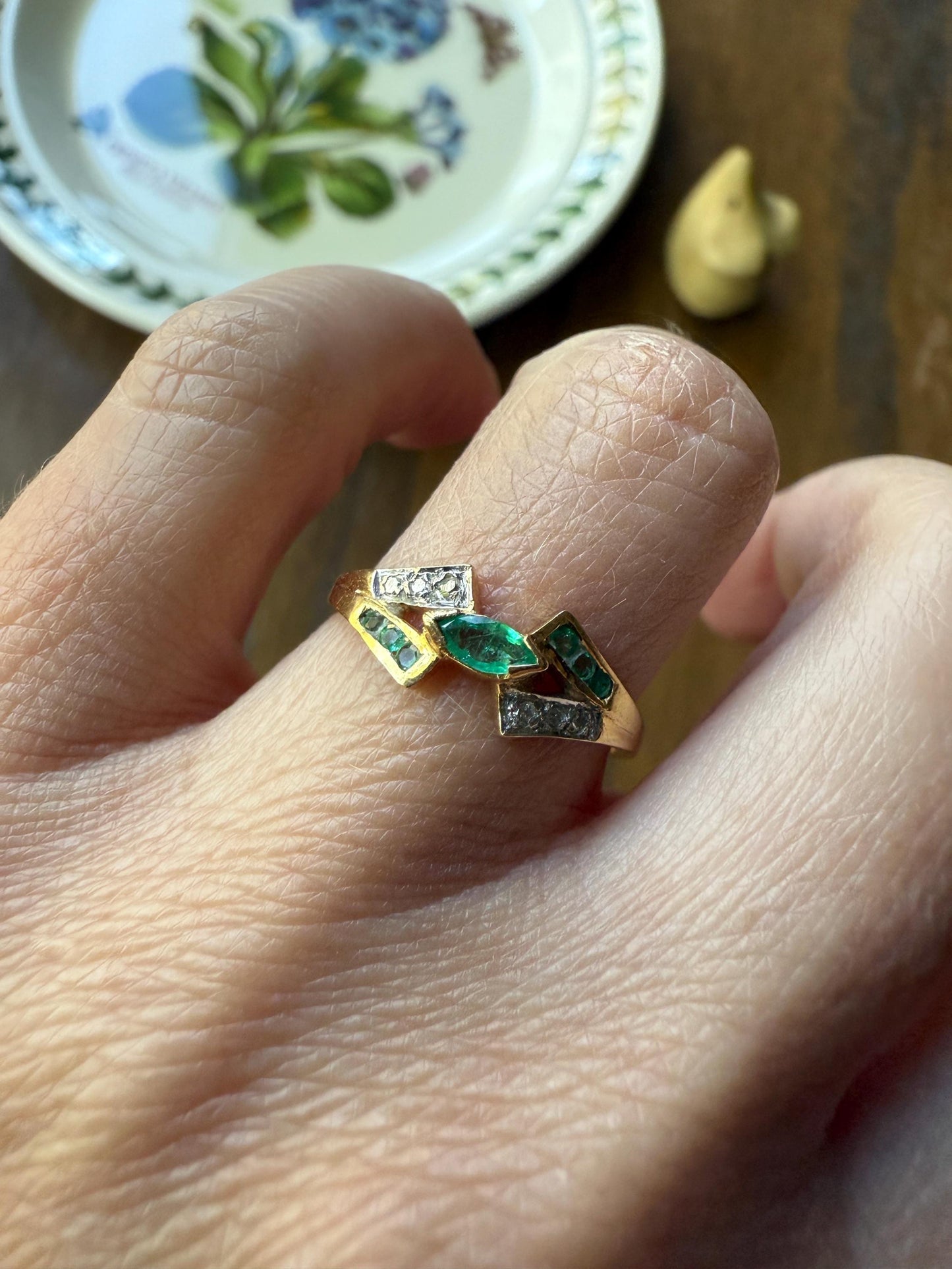 EMERALD & Diamond Vintage 18k Gold Two Tone Ring Stacker Marquise Center Contrasting Fork Shoulders Unique Green Geometric
