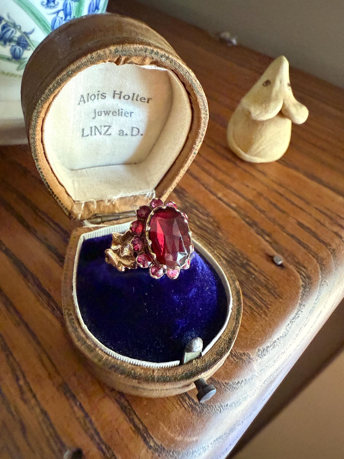 Perpignan GARNET Oval Almandine Cluster Ring French VICTORIAN Era Hallmark 18k Gold Floral Leaf Glowing Berry Pink Purple Red Romantic Gift