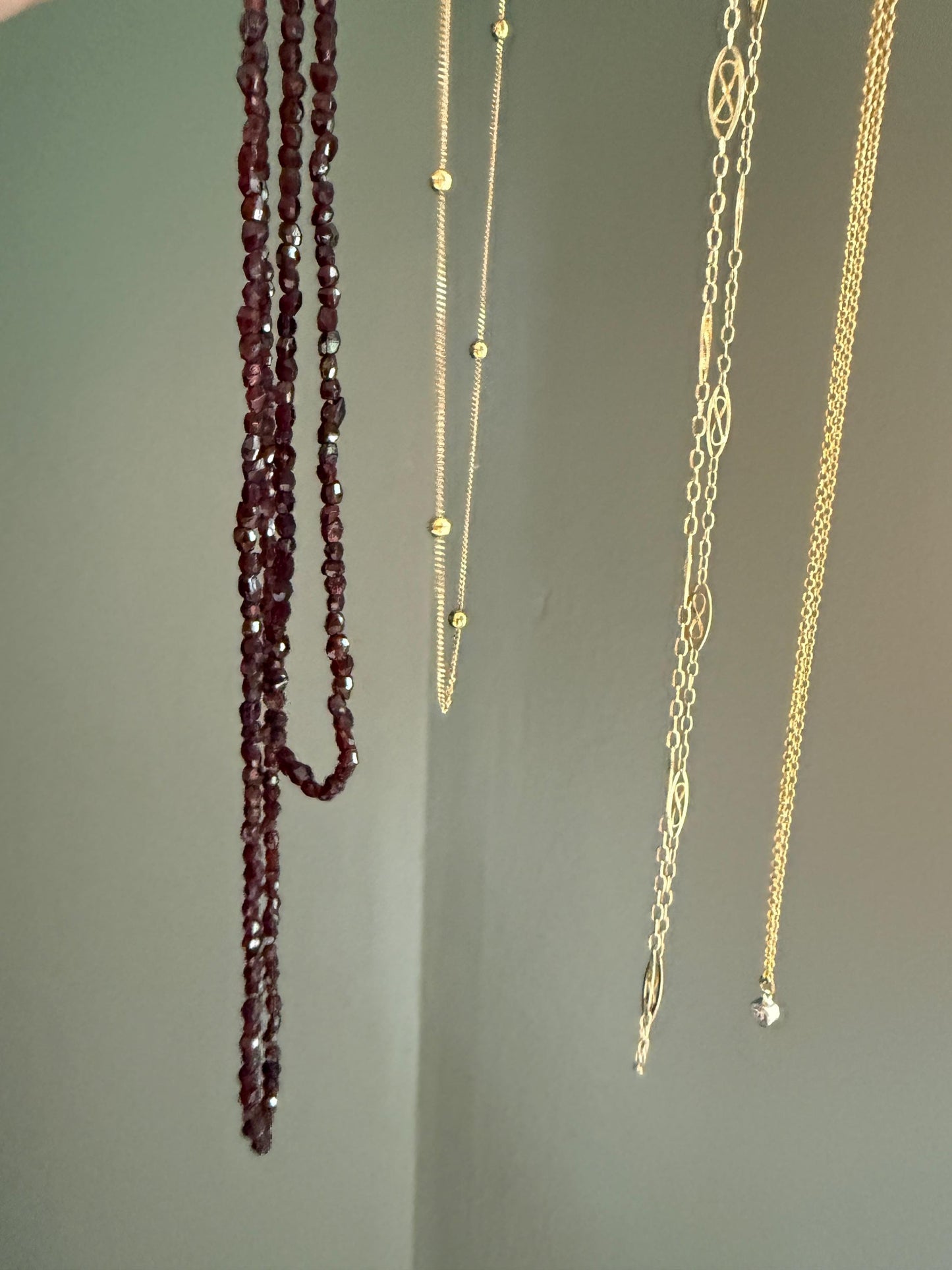 Dainty French Vintage to Art Deco Antique Chain 18k Gold Solid Oval Alternating Infinity Links 18.75" Necklace 4.5g Layering Shimmer Glow