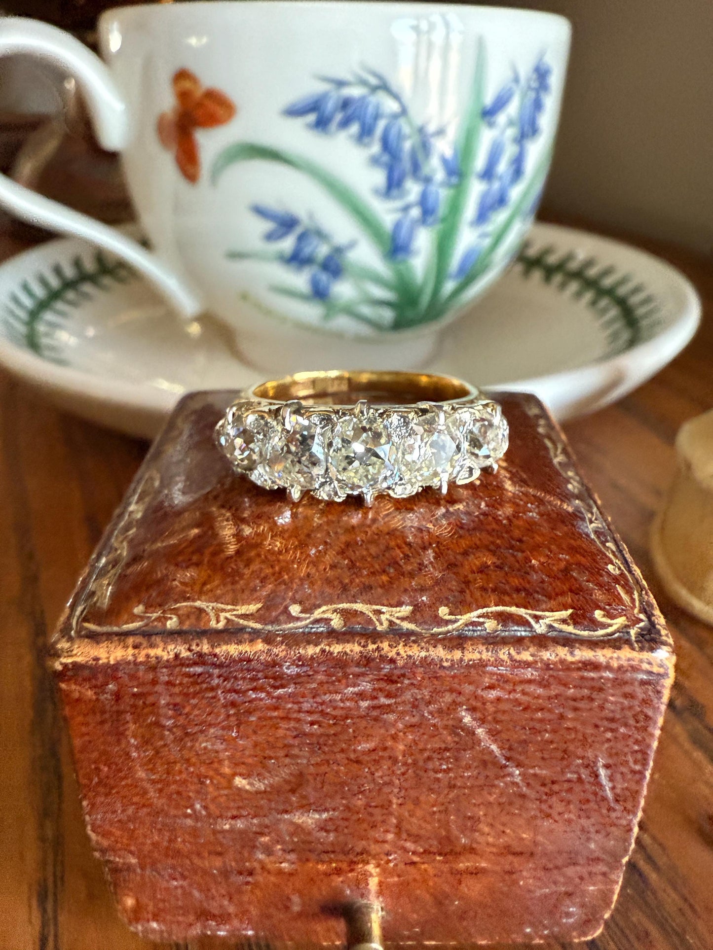 Victorian 2.75 Carats Antique Old Mine Cut Diamond Five Stone Ring Gemset Prong Spacers 18k Gold Rare Chunky Ornate Band