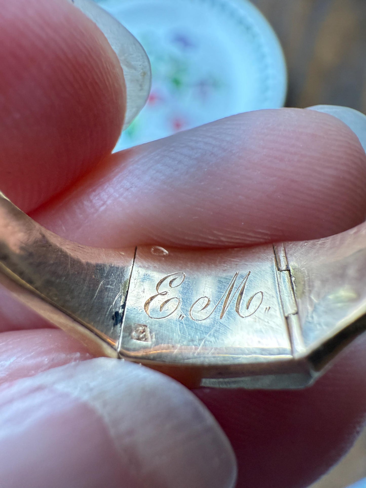 Antique LOCKET Back Ring French Engraved EM Victorian 18k Gold Ornate Floral Sentimental Jewelry or Poison : )