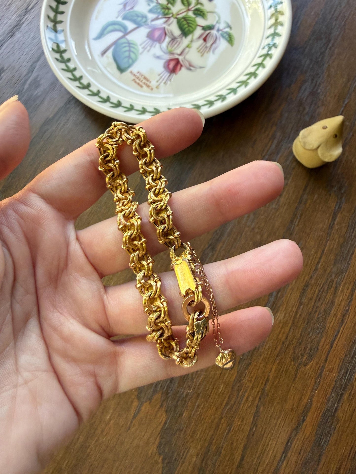 LEAF French Antique Tricolor 8.6g 18k GOLD Solid Braided Double Link Chain Bracelet Heart Charm Figural Leaves Rivet Rose Green Victorian