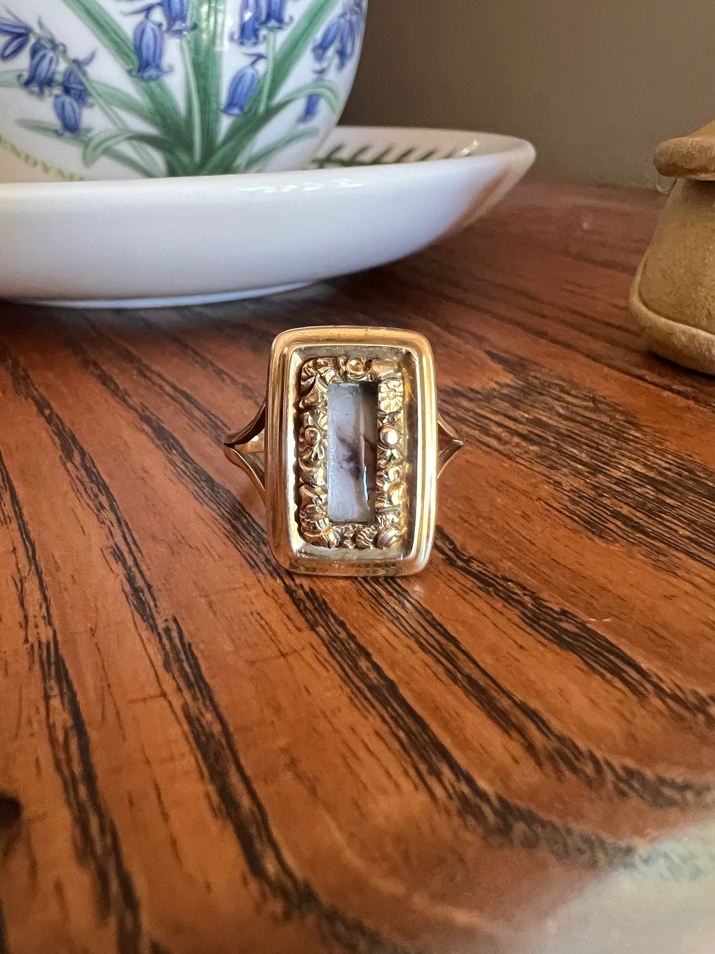 LOVER'S EYE Rare Victorian - Georgian Antique 15k Gold Ring Floral Embossed Halo Locket Face