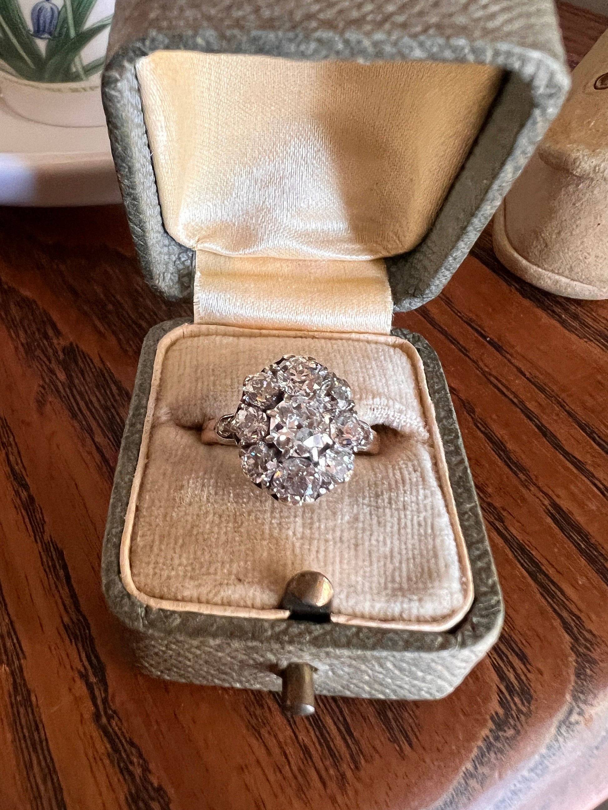 My Best ANTIQUE 2.15 Carat 11 Old Mine Cut DIAMOND Daisy Cluster Ring 18k Rose Gold & PLATiNUM Belle Epoque Romantic Gift OmC Victorian Oval