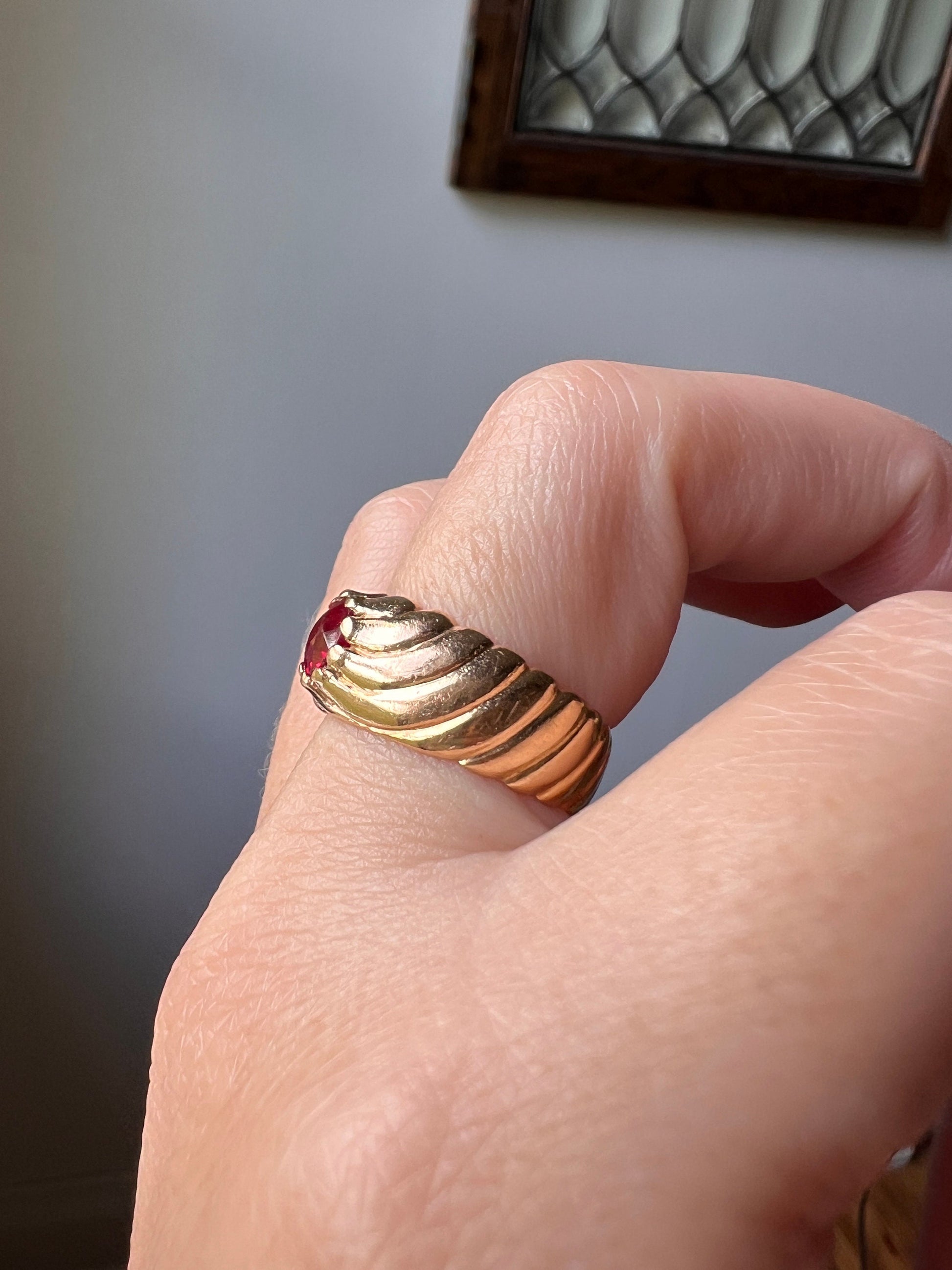 GADROON French Antique Pink Ruby Wide Band Ring 6.9g 18k Rose Gold Romantic Gift Glowing Ribbed Stacker Swirl Belle Epoque Victorian Chunky