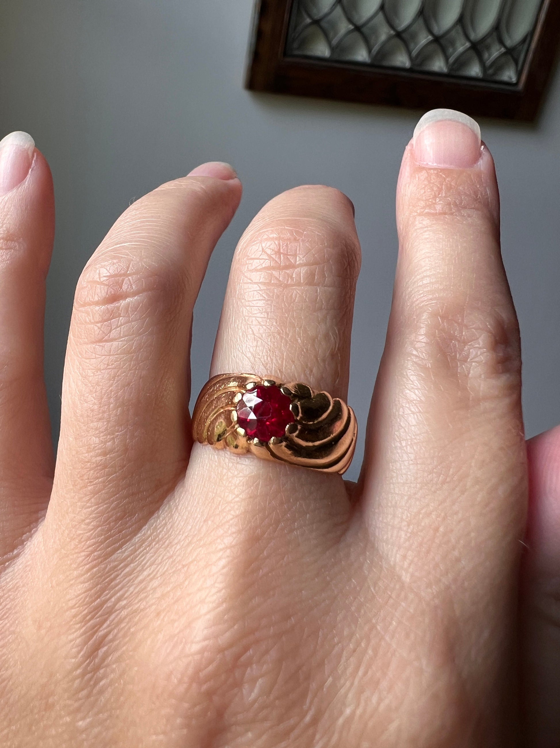 GADROON French Antique Pink Ruby Wide Band Ring 6.9g 18k Rose Gold Romantic Gift Glowing Ribbed Stacker Swirl Belle Epoque Victorian Chunky