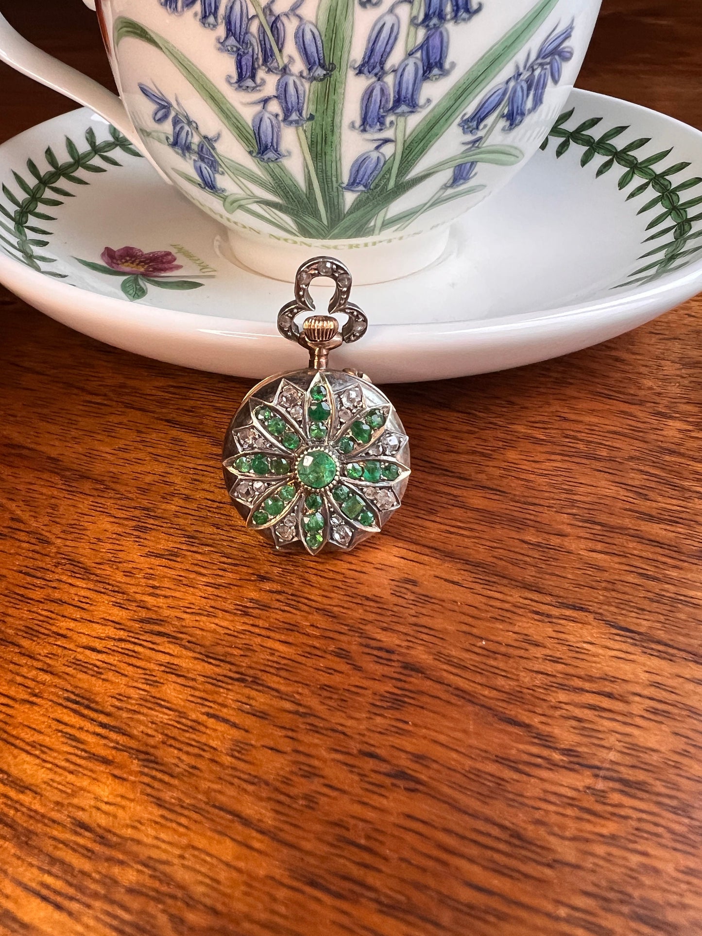 Chunky 25 Natural EMERALD 21 Rose Cut DIAMONDS French Antique 18k Gold Chatelaine Pocket Watch Case Pendant Chatelaine Belle Epoque Locket