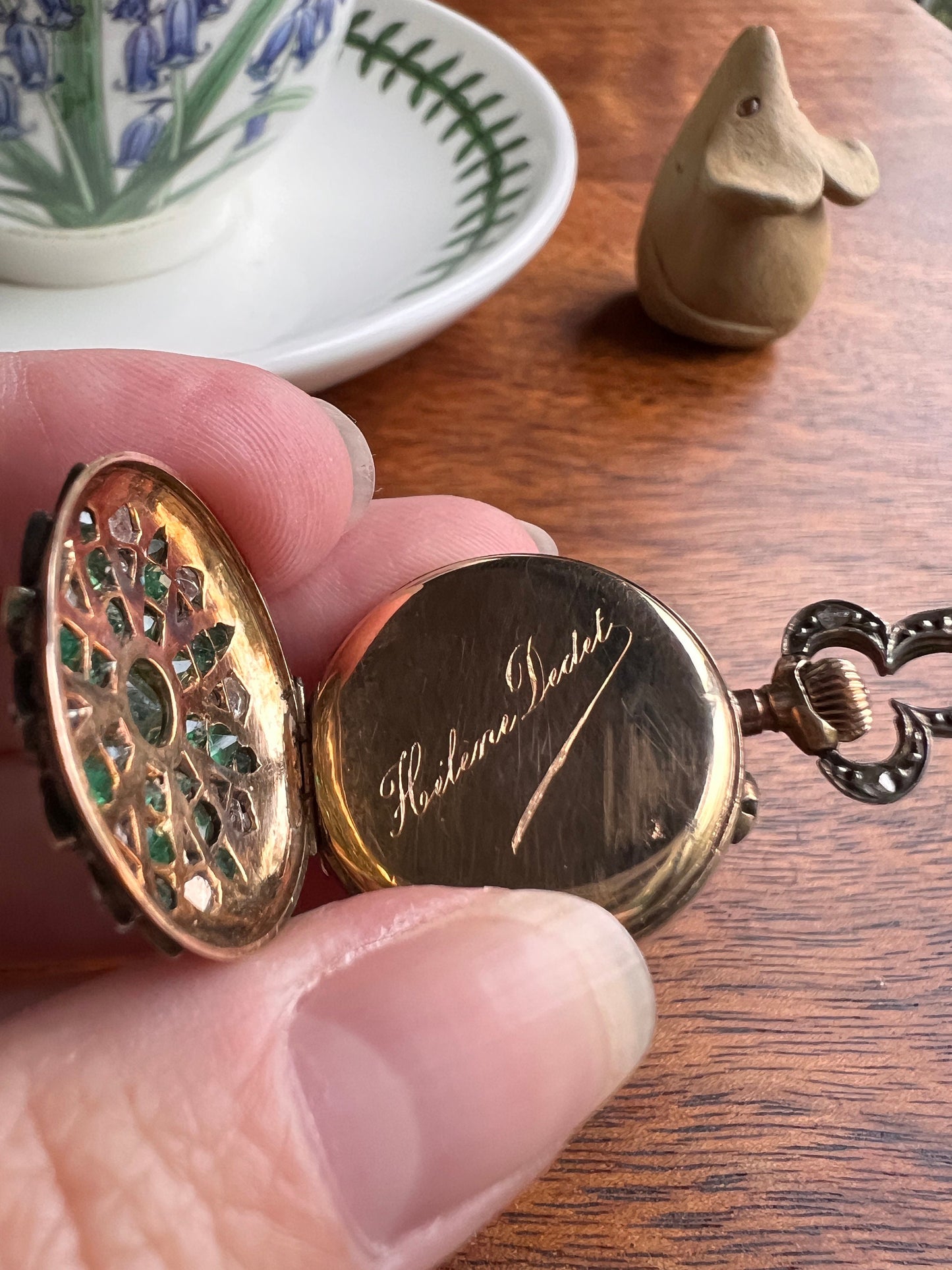 Chunky 25 Natural EMERALD 21 Rose Cut DIAMONDS French Antique 18k Gold Chatelaine Pocket Watch Case Pendant Chatelaine Belle Epoque Locket