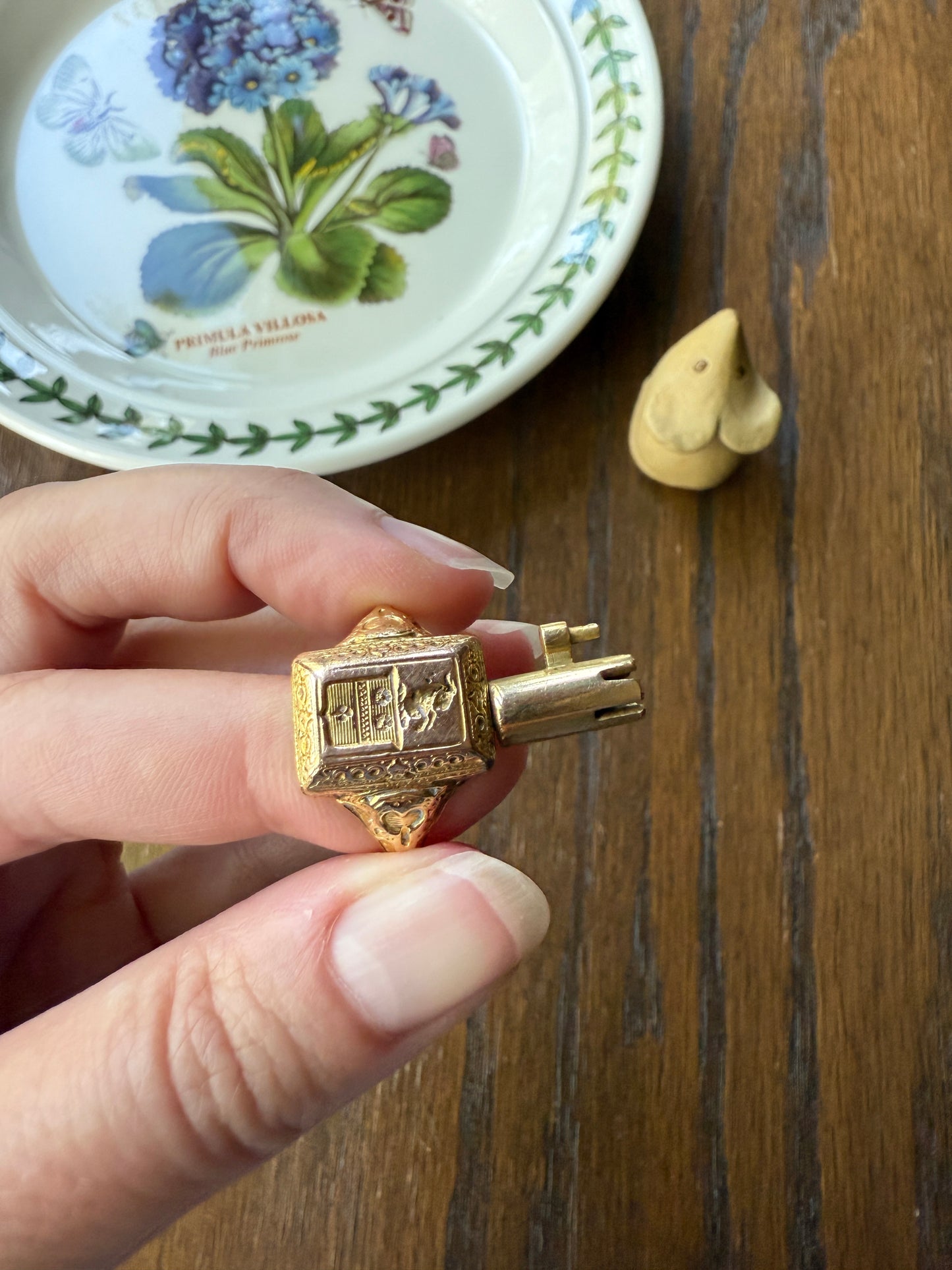 SECRET Hidden Key SIGNET Ring Heraldic Coat of Arms HEAVY 12g 18k Gold Unisex Wax Seal Historic Rare Stacker Ram Benner Crest