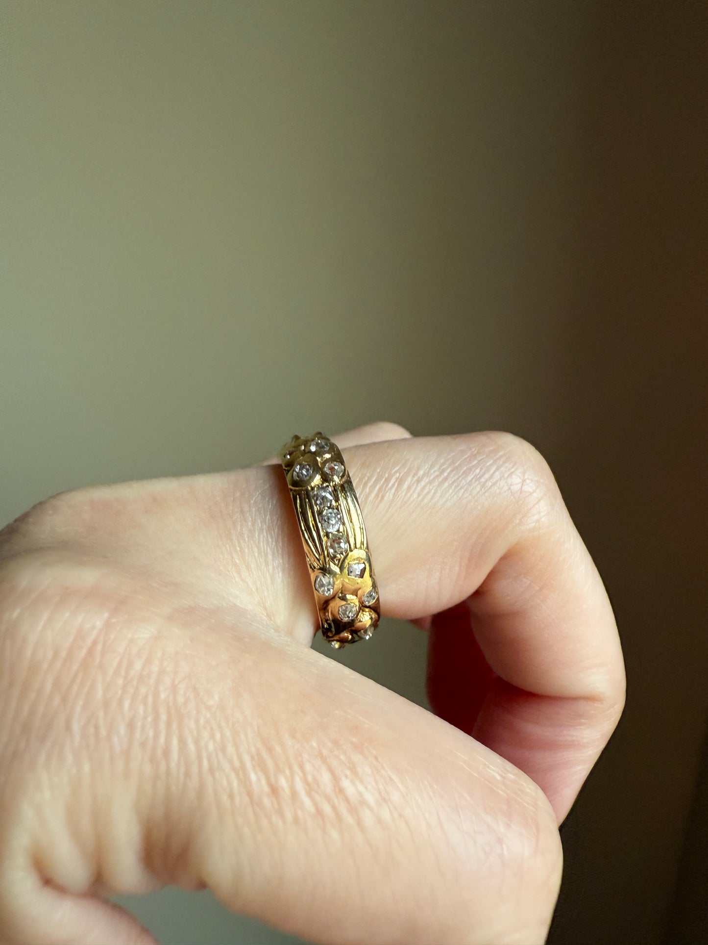 HEAVY One of a Kind Chunky Elongated 1.5ctw Old Mine Cut DIAMOND Encrusted Eternity Band French c1939 Ring 9.6g 18k Gold Anniversary? Dated