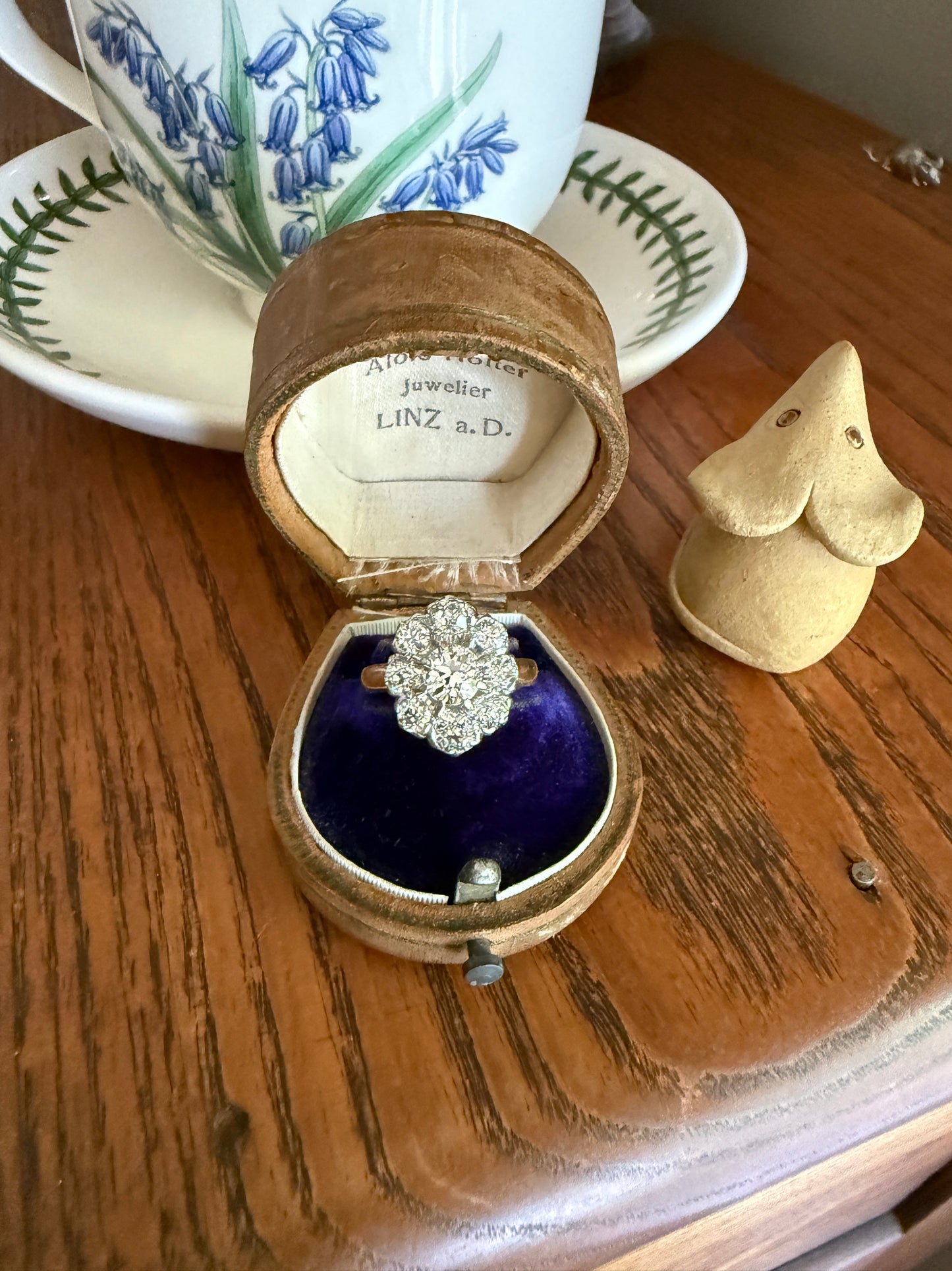 ANTIQUE 2.6 Carat 9 Old Mine Cut DIAMOND Daisy Cluster Ring 18k Gold & PLATINUM Belle Epoque Romantic Gift OmC Victorian Oval