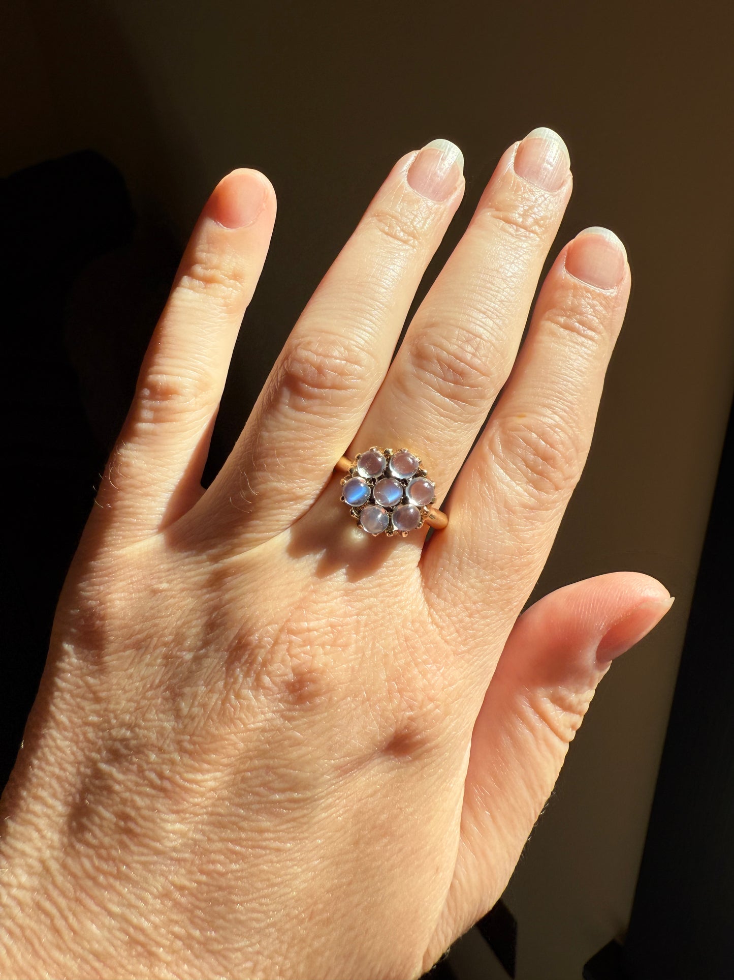 MOONSTONE Daisy Cluster Halo Ring Vintage to Art Deco Antique 14k Gold Seven Stone Blue Flash Chunky Glowing Orbs