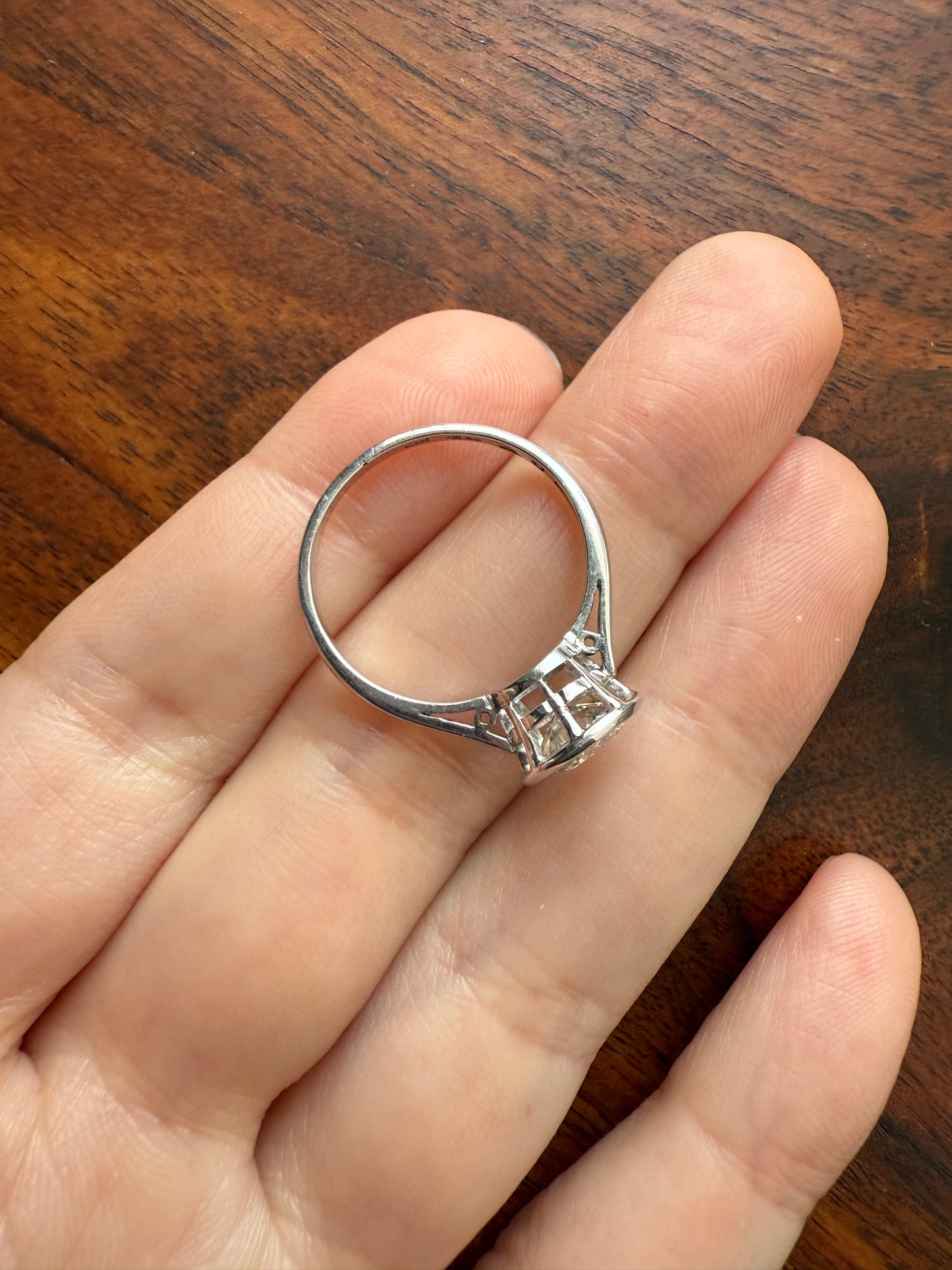 SPREADY Vintage 1.1 Carat Old Mine Cut DIAMOND Bezel Set Ring Art Deco Stacker Band 18k White Gold Solitaire Geometric Engagement