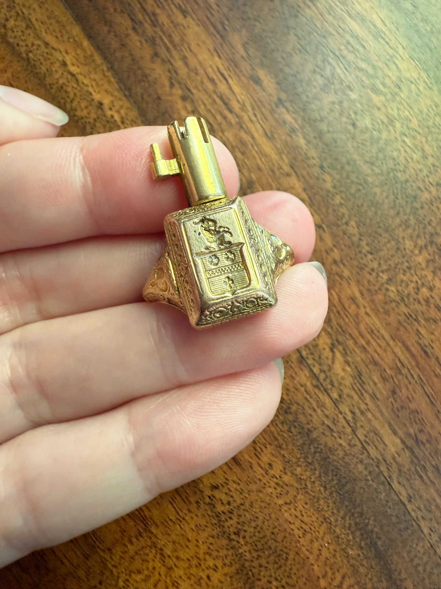 SECRET Hidden Key SIGNET Ring Heraldic Coat of Arms HEAVY 12g 18k Gold Unisex Wax Seal Historic Rare Stacker Ram Benner Crest