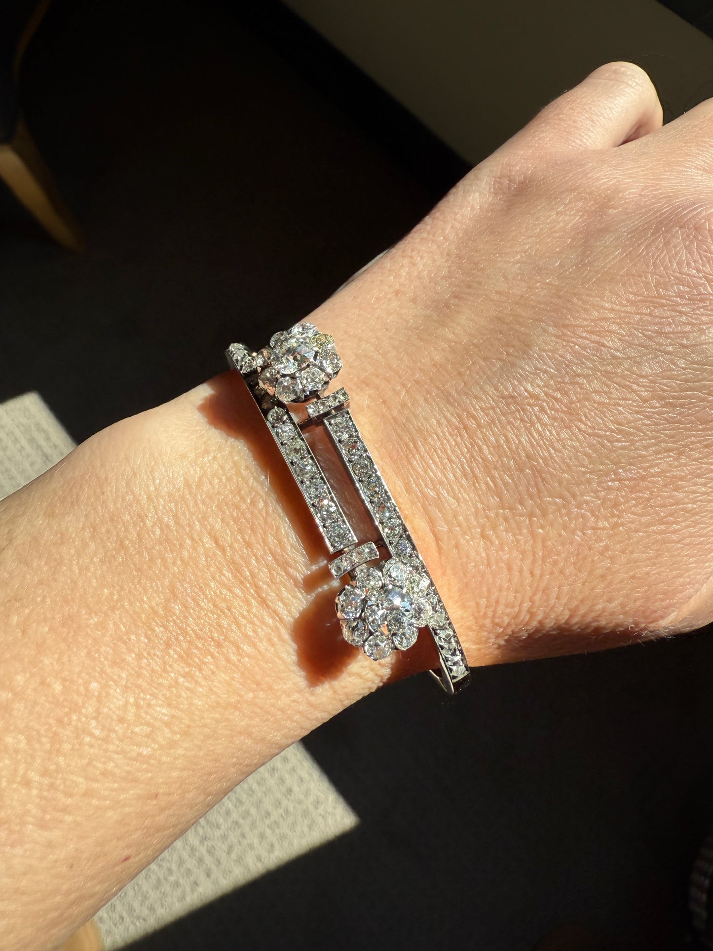 ANTIQUE 6 Carats Double Daisy CLUSTER 56 Old Mine & Rose Cut DIAMONDS French Hinged Bangle Bracelet 18k Gold Belle Epoque