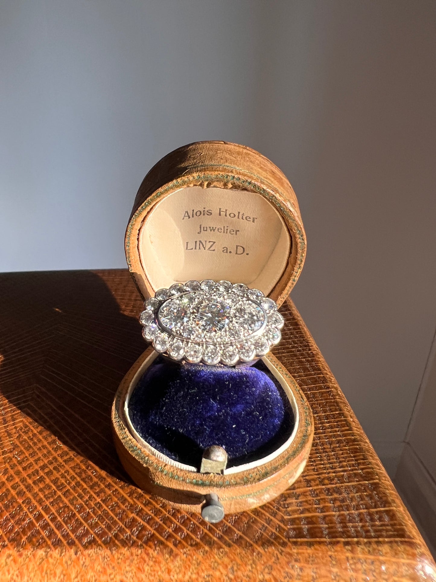 Vintage VAN CLEEF & ARPELS Boxed 5.25 Carat Transitional Cut Diamond Ring Heavy 22g 18k Gold Platinum Vtg to Antique Art Deco Special in Original Box