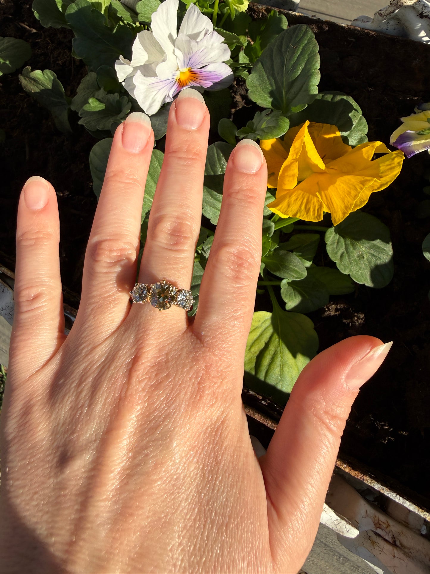 CHAMPAGNE Fancy Light BROWN Cognac Three Stone 3.3 Carats Old Mine Cut DIAMOND Ring 18k Yellow White Gold Vintage Art Deco Tall Stacker Band