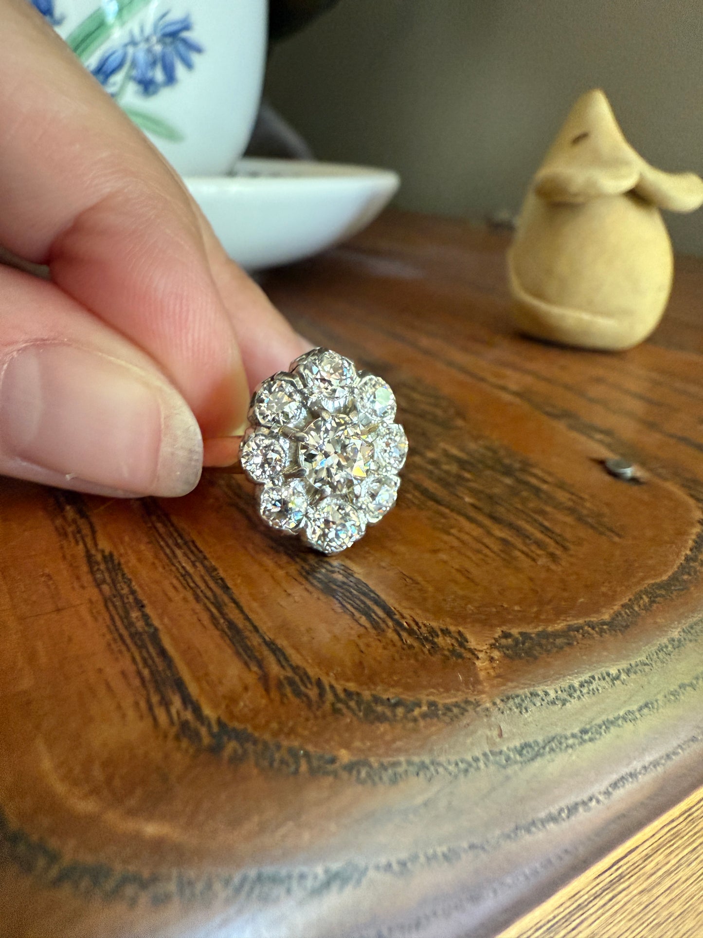 ANTIQUE 2.6 Carat 9 Old Mine Cut DIAMOND Daisy Cluster Ring 18k Gold & PLATINUM Belle Epoque Romantic Gift OmC Victorian Oval