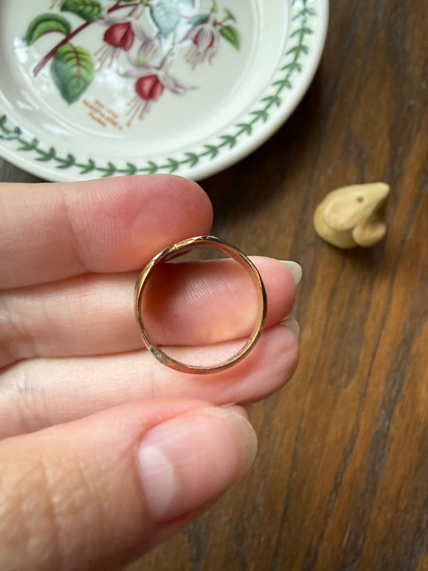 DOUBLE HEART 9k Gold Romantic Wedding Band Signet Betrothal Ring Stacker Ready to Engrave