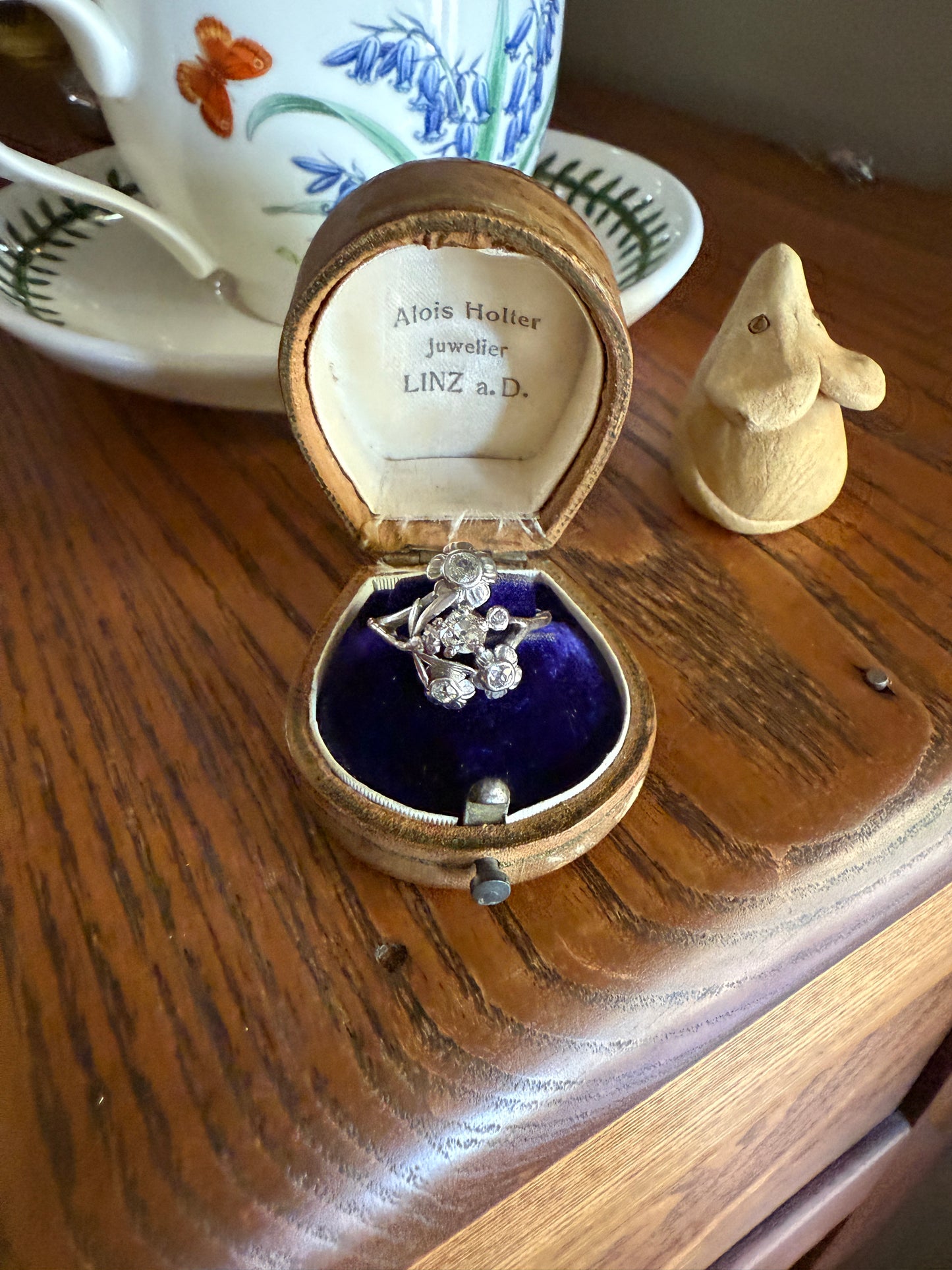 DRAGONFLY Special Dated 1922 Antique Ring 0.7 Carat Old Mine Cut DIAMONDS 18k White Gold Figural Flower Bouquet French Art Deco