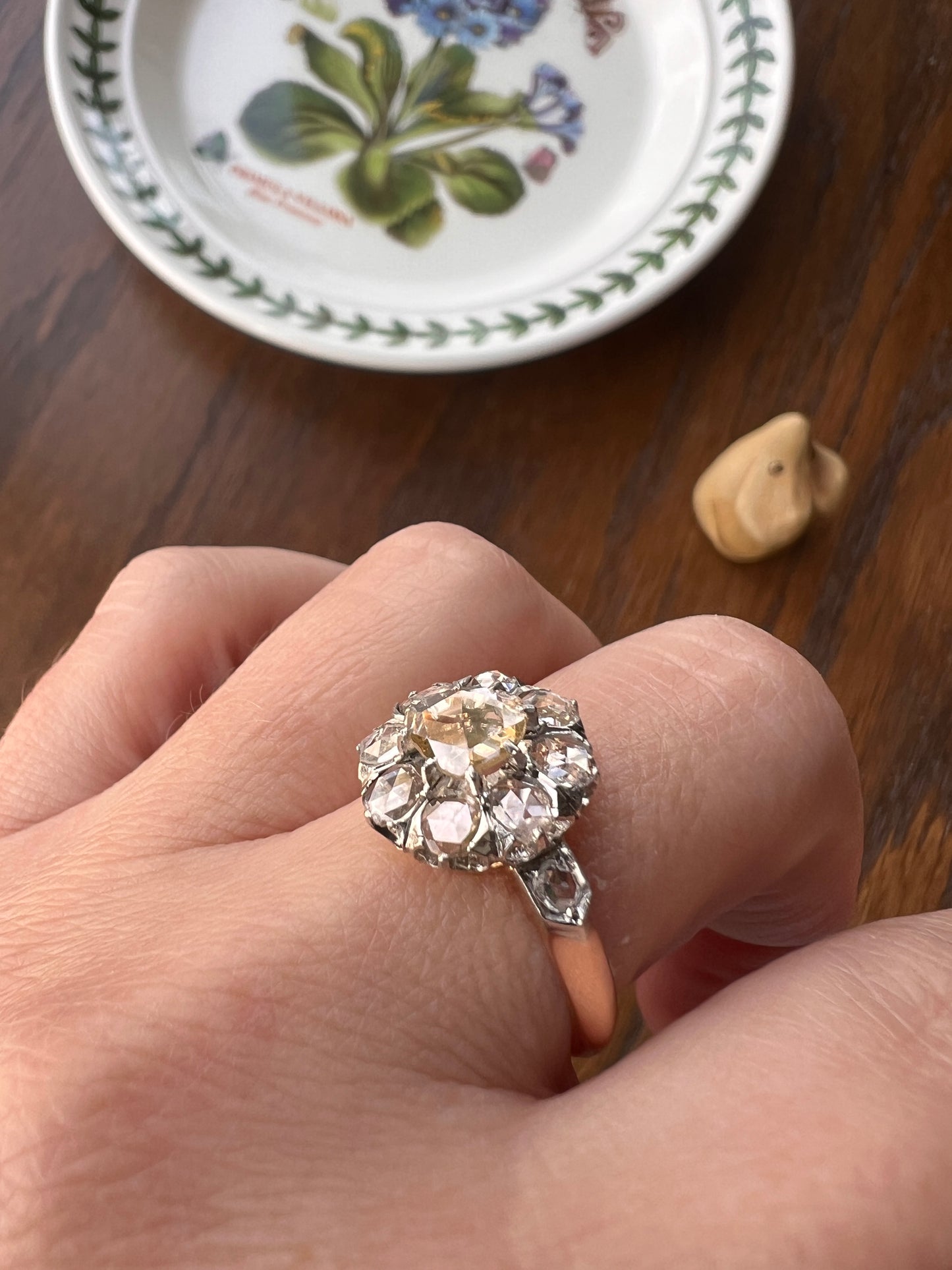 ANTIQUE 1.3 CARAT Rose Cut DIAMOND Clear Disco Daisy Cluster Ring French Victorian Era 18k Gold Platinum