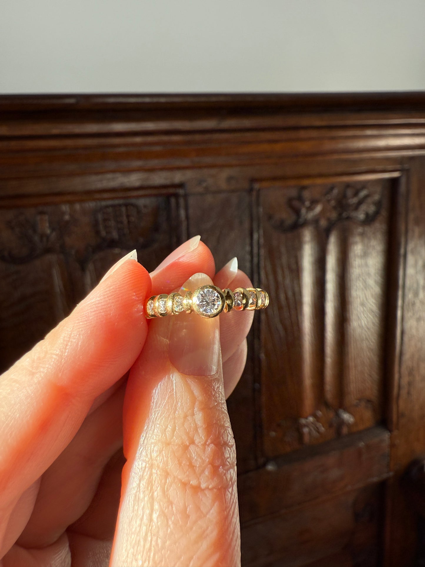 Vintage 18k Gold Diamond Bubble Band Stacker Ring Bezel Set with Accents Eleven Stone