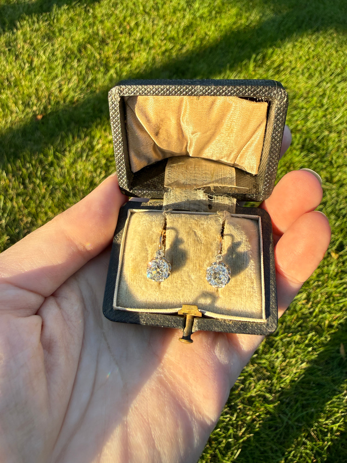 BOXED Original Antique 1.75 Carat Tdw Old Mine Cut Diamond Earrings 18k Gold Platinum French Victorian Dangle Dormeuse Gift Belle Epoque