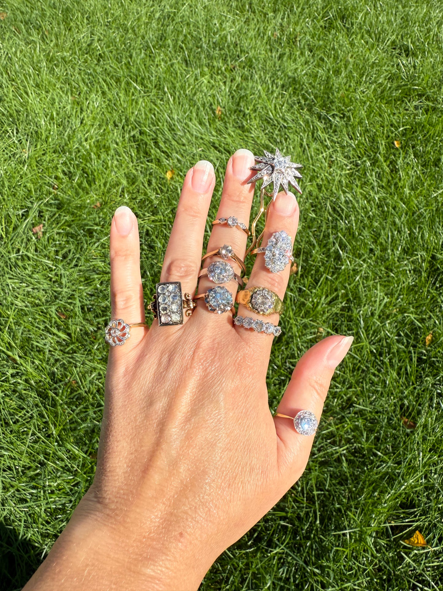 Vintage 1 Carat Tdw Antique Old European Cut Diamonds 18k White Gold Ring Scandinavian Domed Ornate Cluster Ring Art Deco Edwardian Style