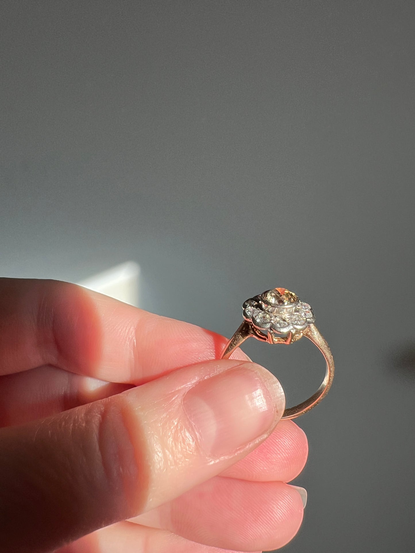 Wonderful Antique 1.1 Carat Tdw Fancy Light BROWN & White Old Mine Cut DIAMOND Halo Cluster Ring 14k Gold Champagne Daisy