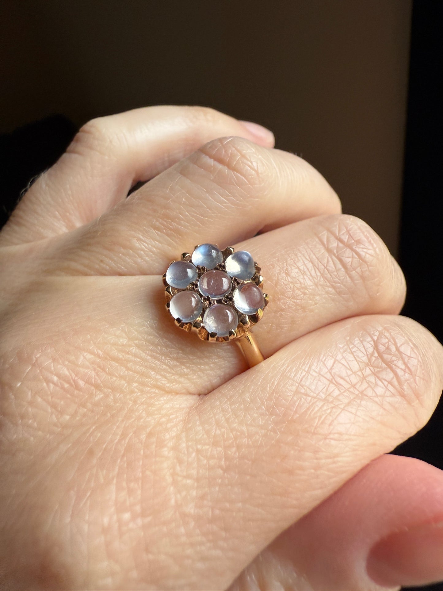MOONSTONE Daisy Cluster Halo Ring Vintage to Art Deco Antique 14k Gold Seven Stone Blue Flash Chunky Glowing Orbs