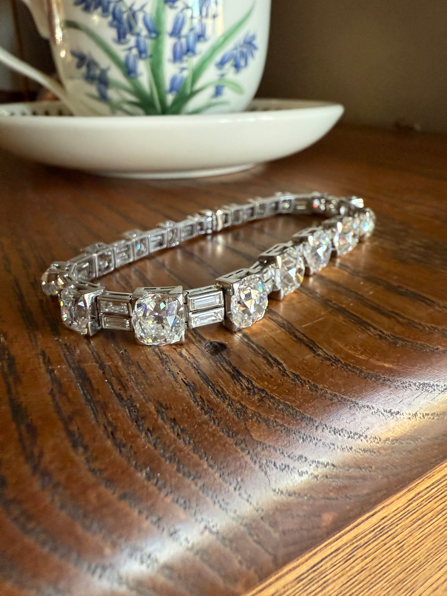 Art Deco 22 CARATS Old Mine Cut DIAMOND Baguette Spacers Tennis Line Bracelet Boxed French Antique 18k White Gold Wriststack OMC Eye Clean