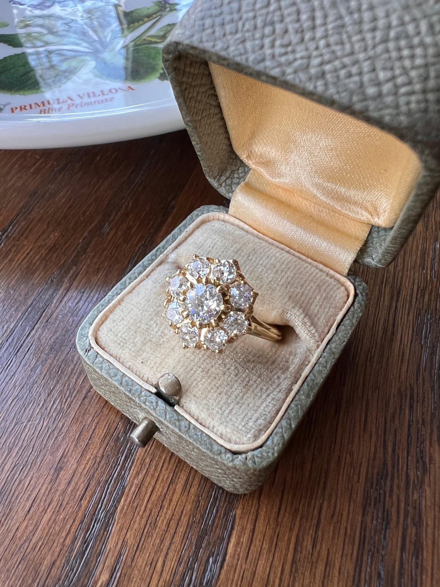 Tall ANTIQUE 1.8 Carat 9 Old Mine Cut DIAMOND Daisy Cluster Ring 18k Yellow Gold French Antique