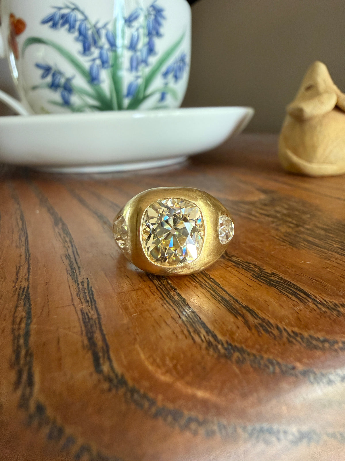 HEAVY 5.2 Carats Eye Clean Natural Antique Old Mine Cut Diamond Three Stone Gypsy Ring 14.5g 18k Gold Matte Band Stacker Man Unisex Chunky