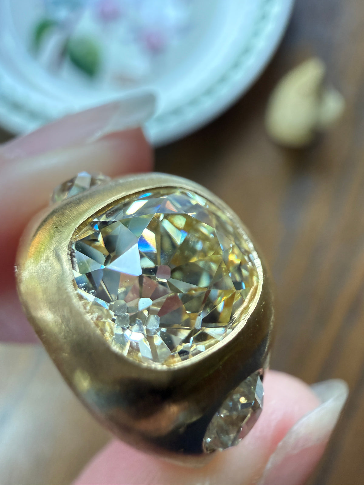 HEAVY 5.2 Carats Eye Clean Natural Antique Old Mine Cut Diamond Three Stone Gypsy Ring 14.5g 18k Gold Matte Band Stacker Man Unisex Chunky