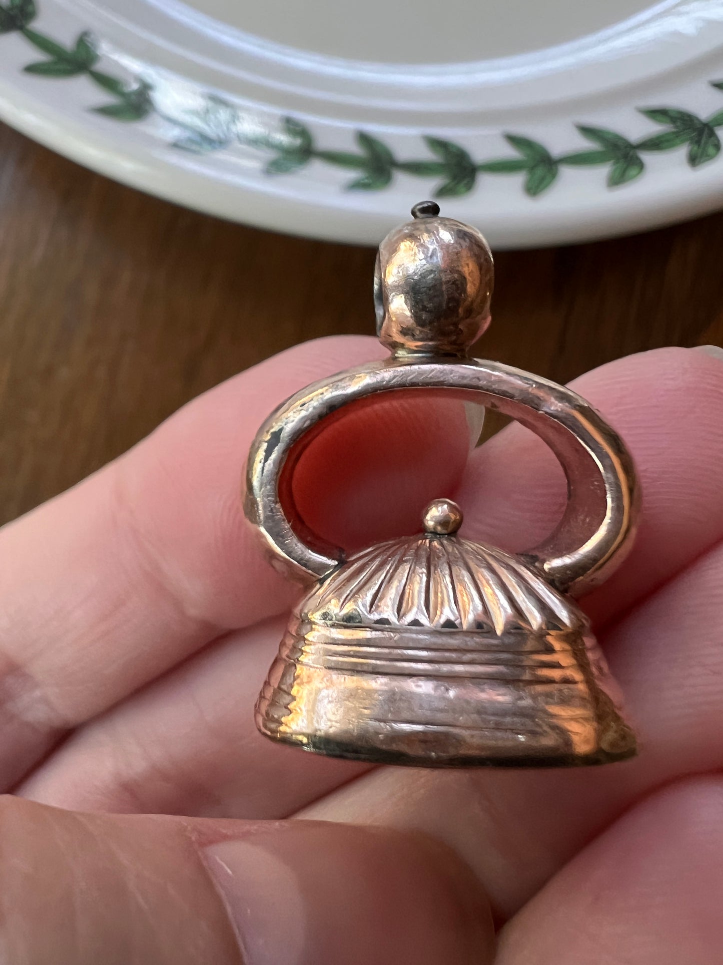 Antique VICTORIAN " Anoint her hand but not her heart CARNELIAN Fob 1800s Wax Seal Intaglio Pendant 10k Gold Cased Italian Motto