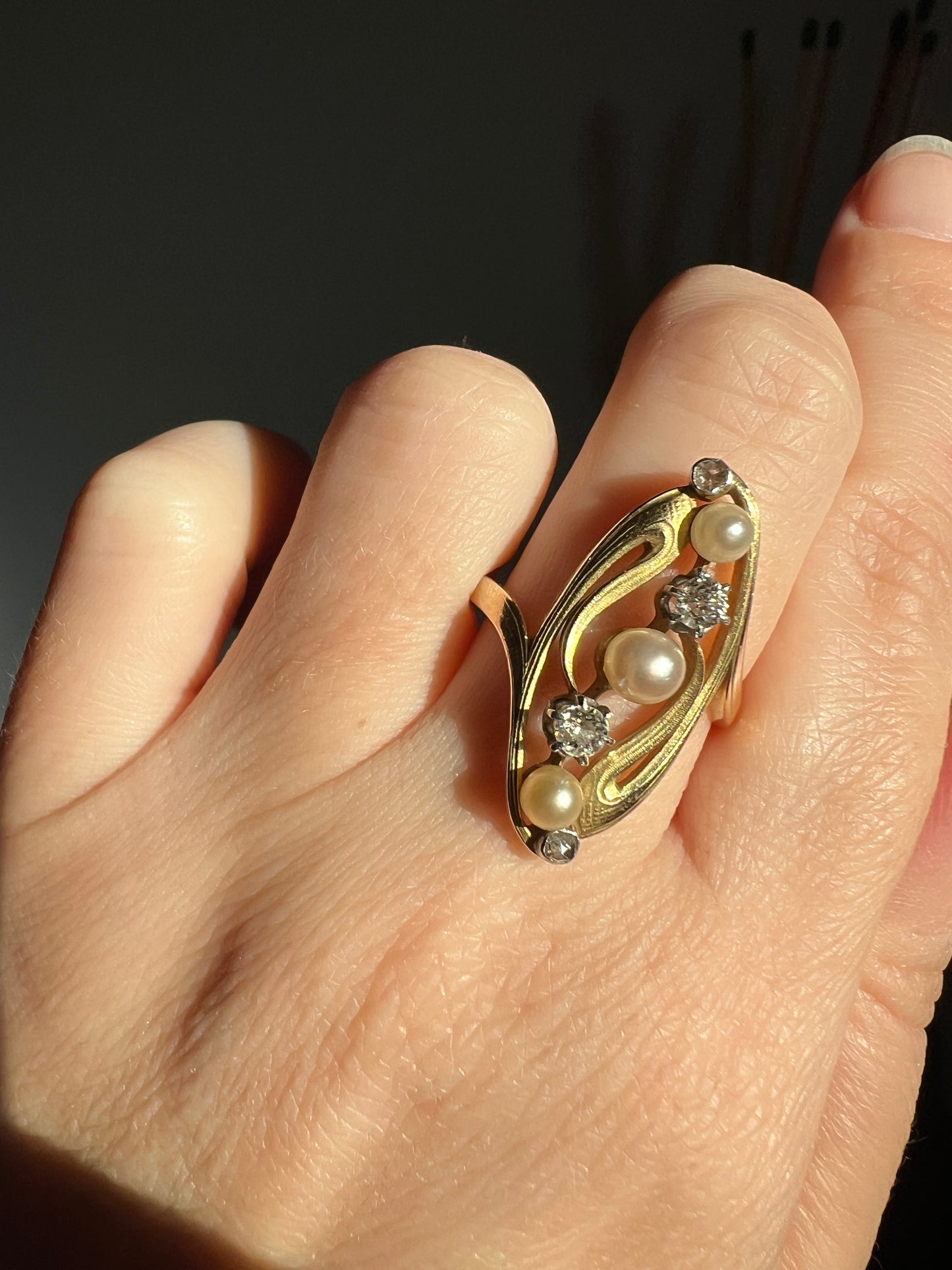 Delicious French Art NOUVEAU Antique Belle Epoque Rose Old Mine Cut DIAMOND Pearl SWIRL Whiplash 18k Gold Ring