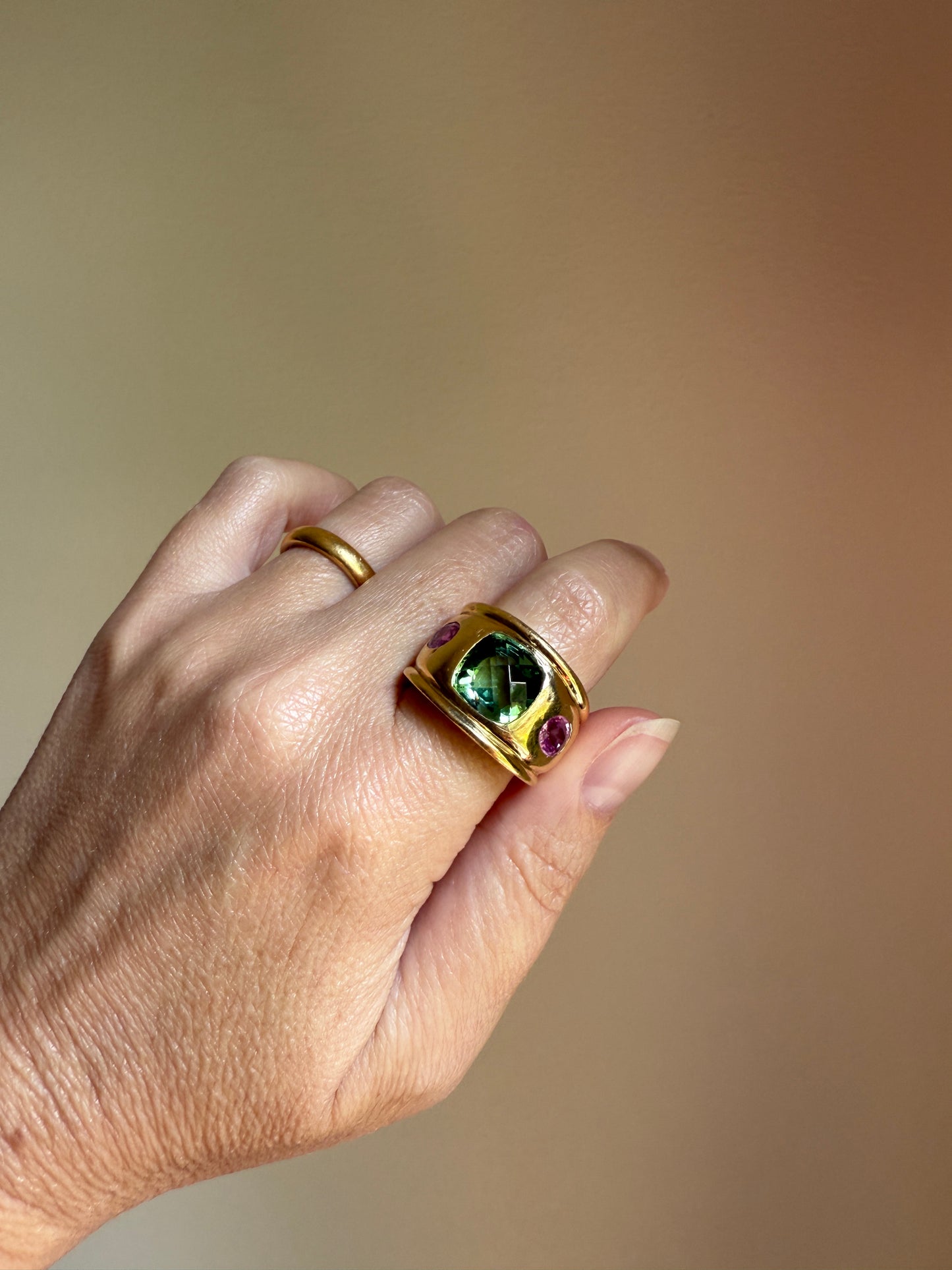 MEGA Green Tourmaline & Pink Sapphire Three Stone Ring HEAVY 20g 18k Gold Solid French Vintage Chunky Stacker Discoball Wide Band Color