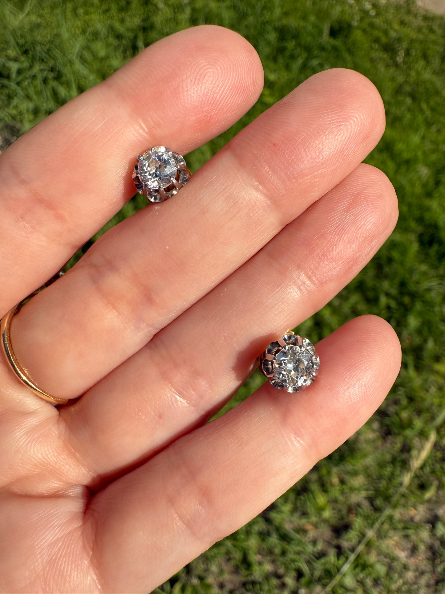 Antique 1 Carat Tdw Old Mine Cut DIAMOND Buttercup Prong Stud Earrings French 18k Gold Victorian Belle Epoque 1Ct OMC
