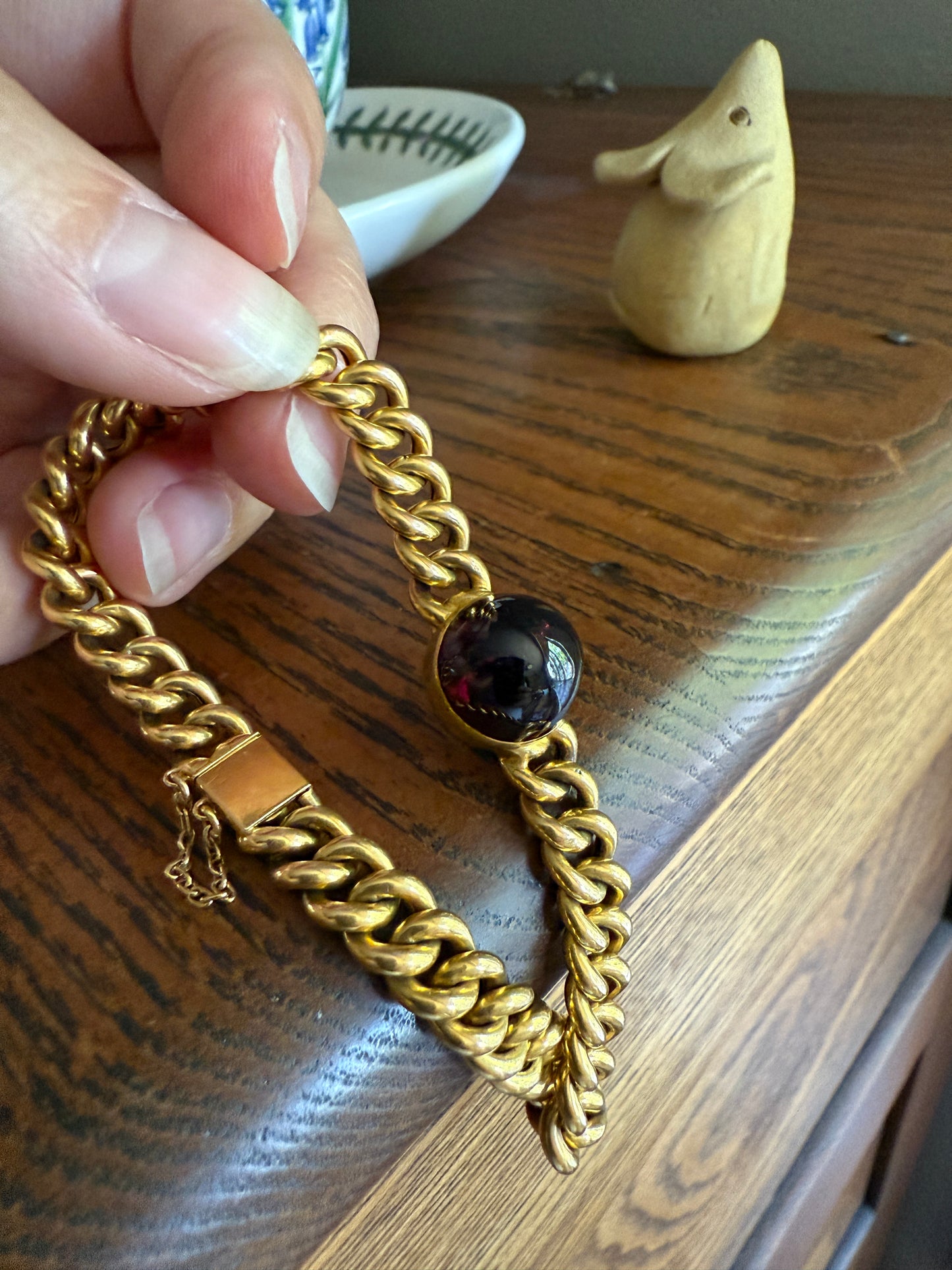 CHUNKY Antique 13.1g 18k Gold Red GARNET Orb Crimson Sugarloaf Red Glow Cabochon French Cuban Curb Link Chain Bracelet