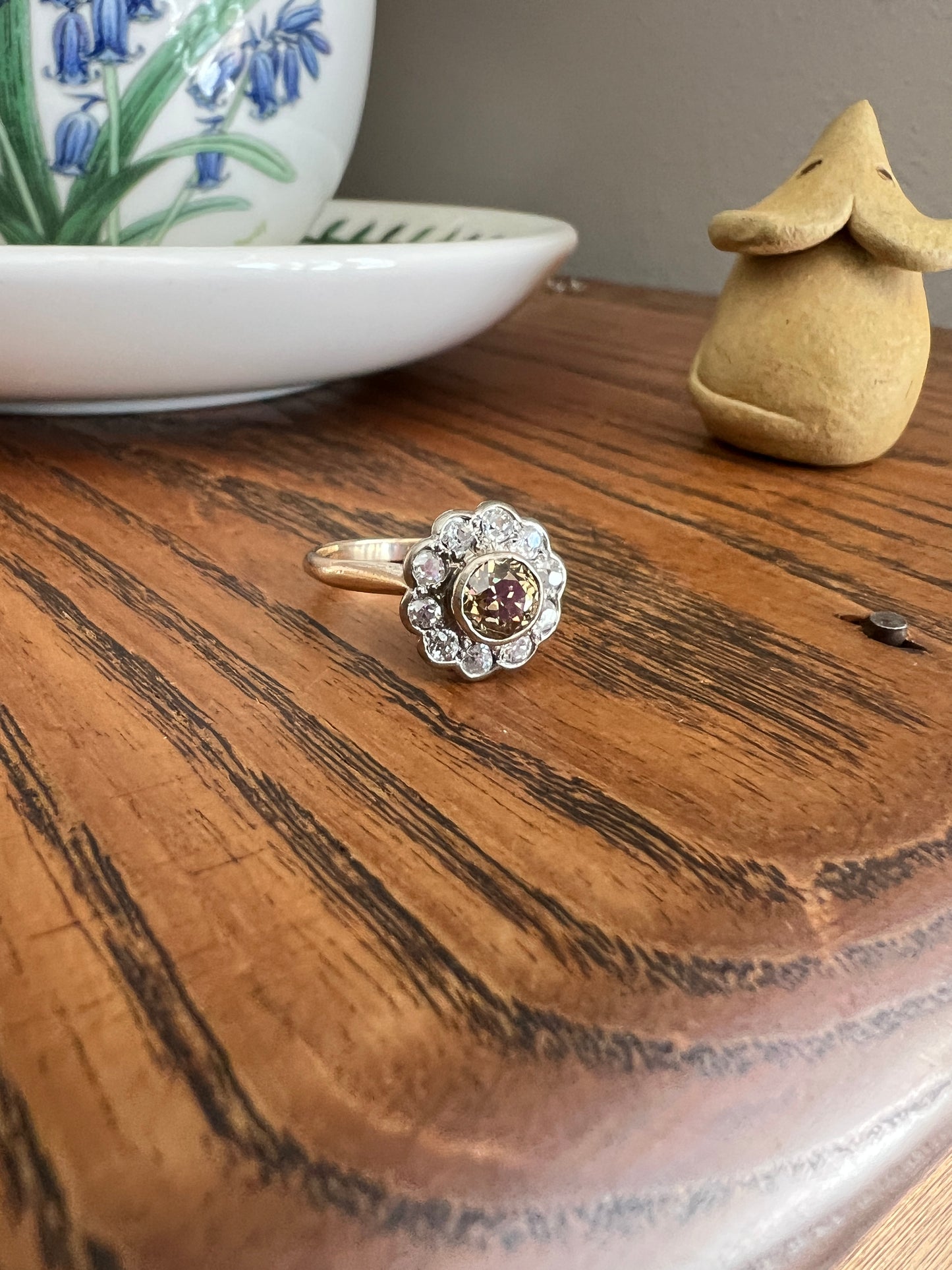 Wonderful Antique 1.1 Carat Tdw Fancy Light BROWN & White Old Mine Cut DIAMOND Halo Cluster Ring 14k Gold Champagne Daisy