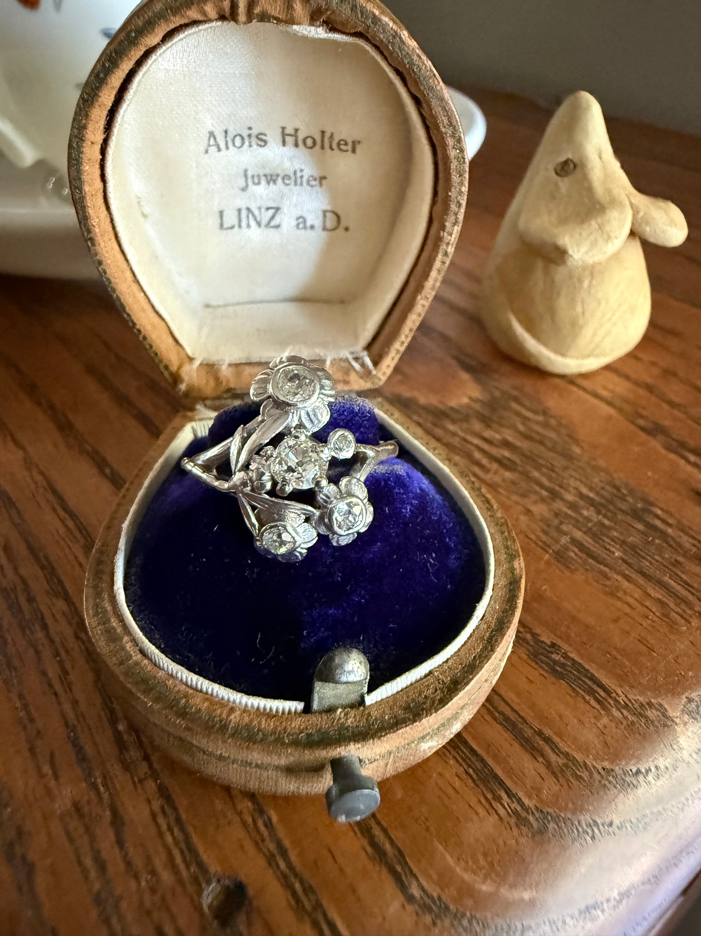 DRAGONFLY Special Dated 1922 Antique Ring 0.7 Carat Old Mine Cut DIAMONDS 18k White Gold Figural Flower Bouquet French Art Deco