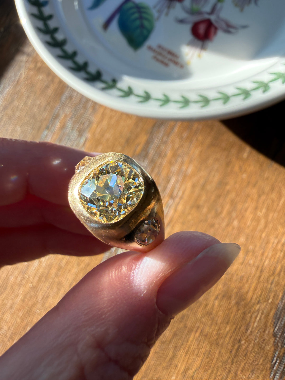 HEAVY 5.2 Carats Eye Clean Natural Antique Old Mine Cut Diamond Three Stone Gypsy Ring 14.5g 18k Gold Matte Band Stacker Man Unisex Chunky