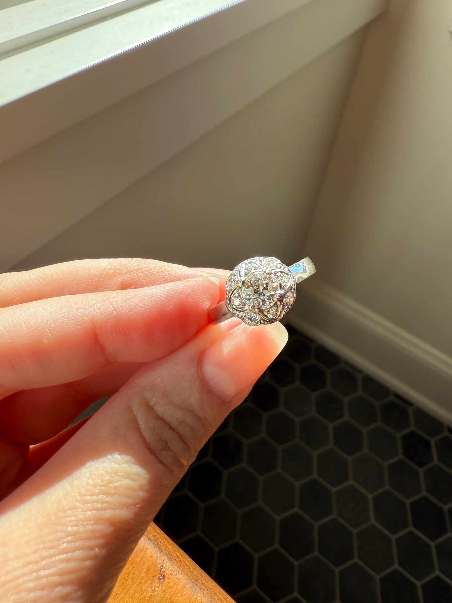 Vintage 1 Carat Tdw Antique Old European Cut Diamonds 18k White Gold Ring Scandinavian Domed Ornate Cluster Ring Art Deco Edwardian Style