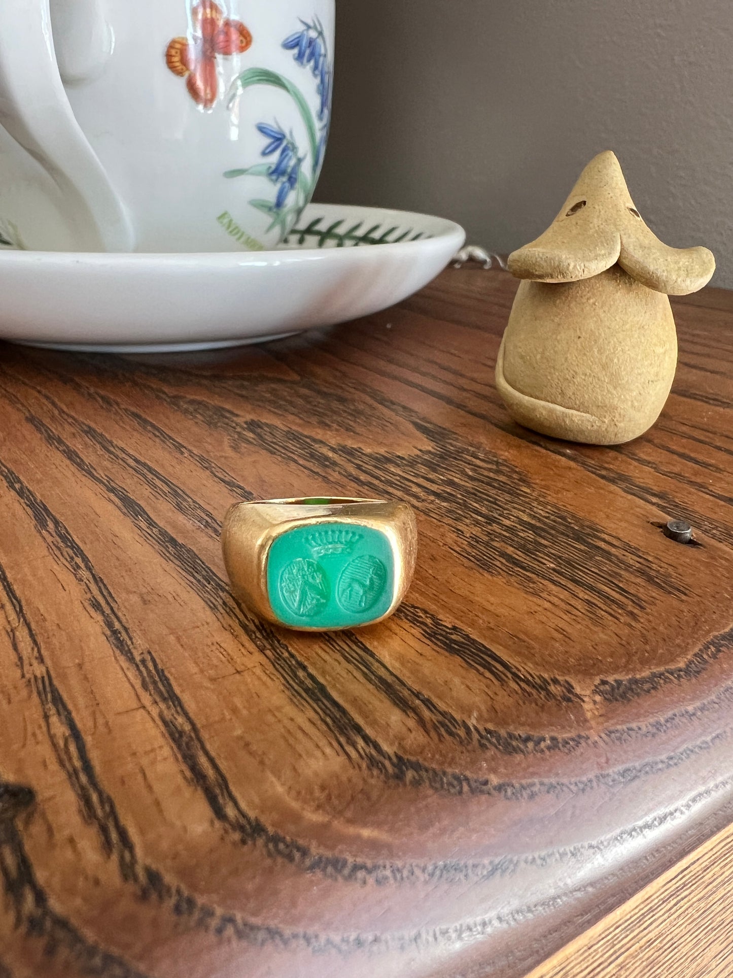 Green CHRYSOPRASE Antique SIGNET Ring French Nobility 18k Gold Belle Epoque Unisex Man Gift Coat of Arms Heraldic Crest Deer Moon Star Bunny