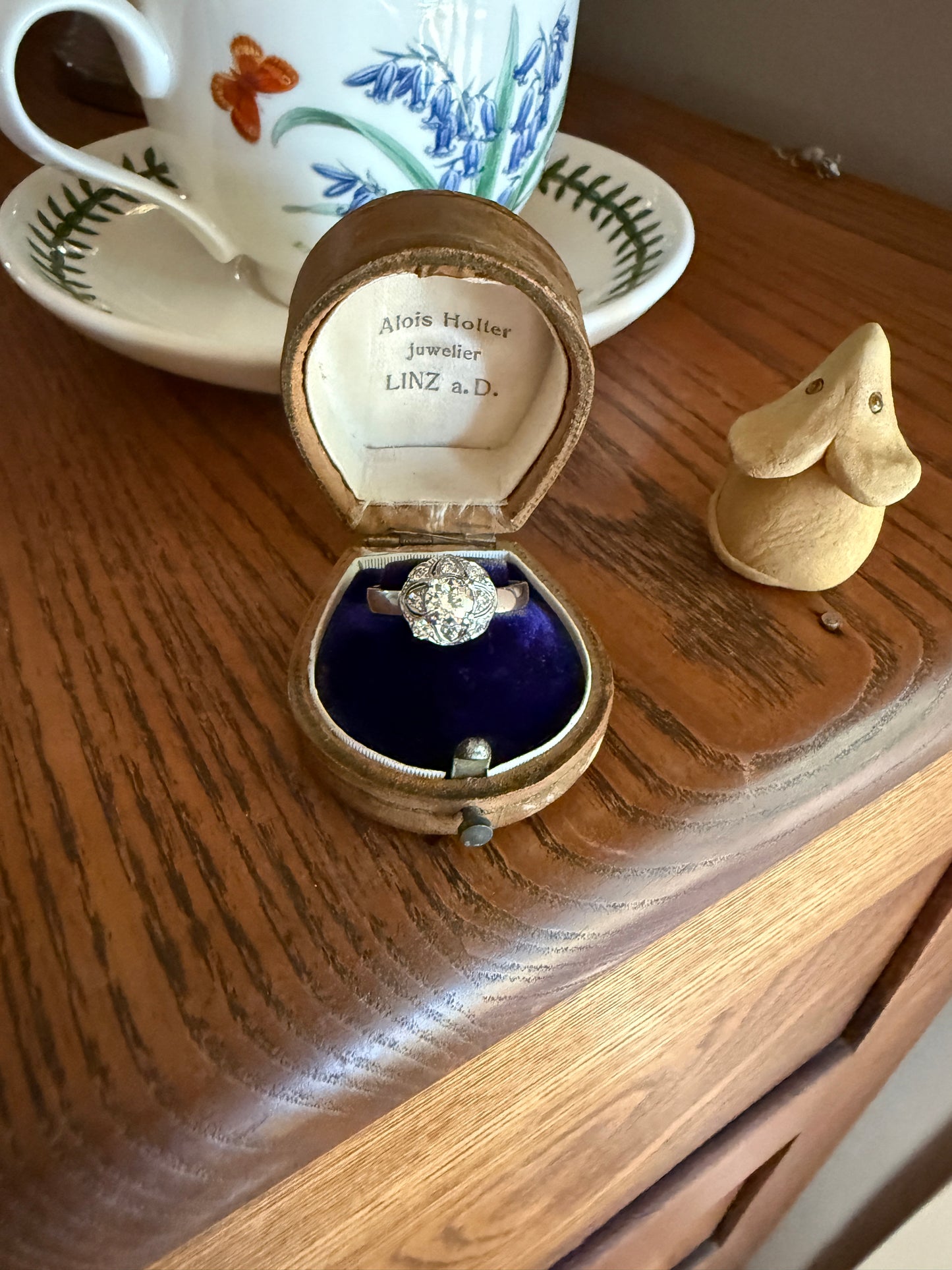 Vintage 1 Carat Tdw Antique Old European Cut Diamonds 18k White Gold Ring Scandinavian Domed Ornate Cluster Ring Art Deco Edwardian Style