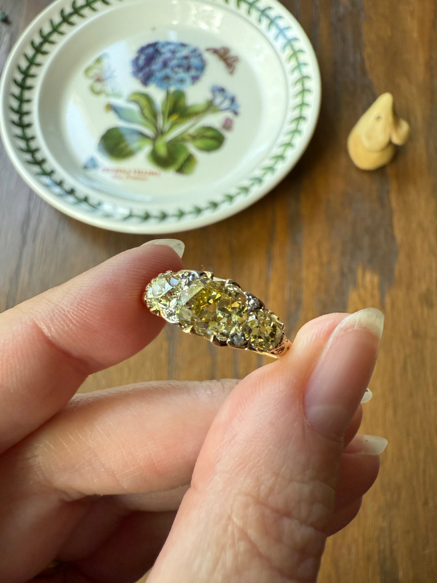 SPECIAL 3.1 Carat Antique FANCY YELLOW Old Mine Cut Diamond Three Stone Canary Ring Gemset Prong Spacers 18k Gold Rare Chunky Band