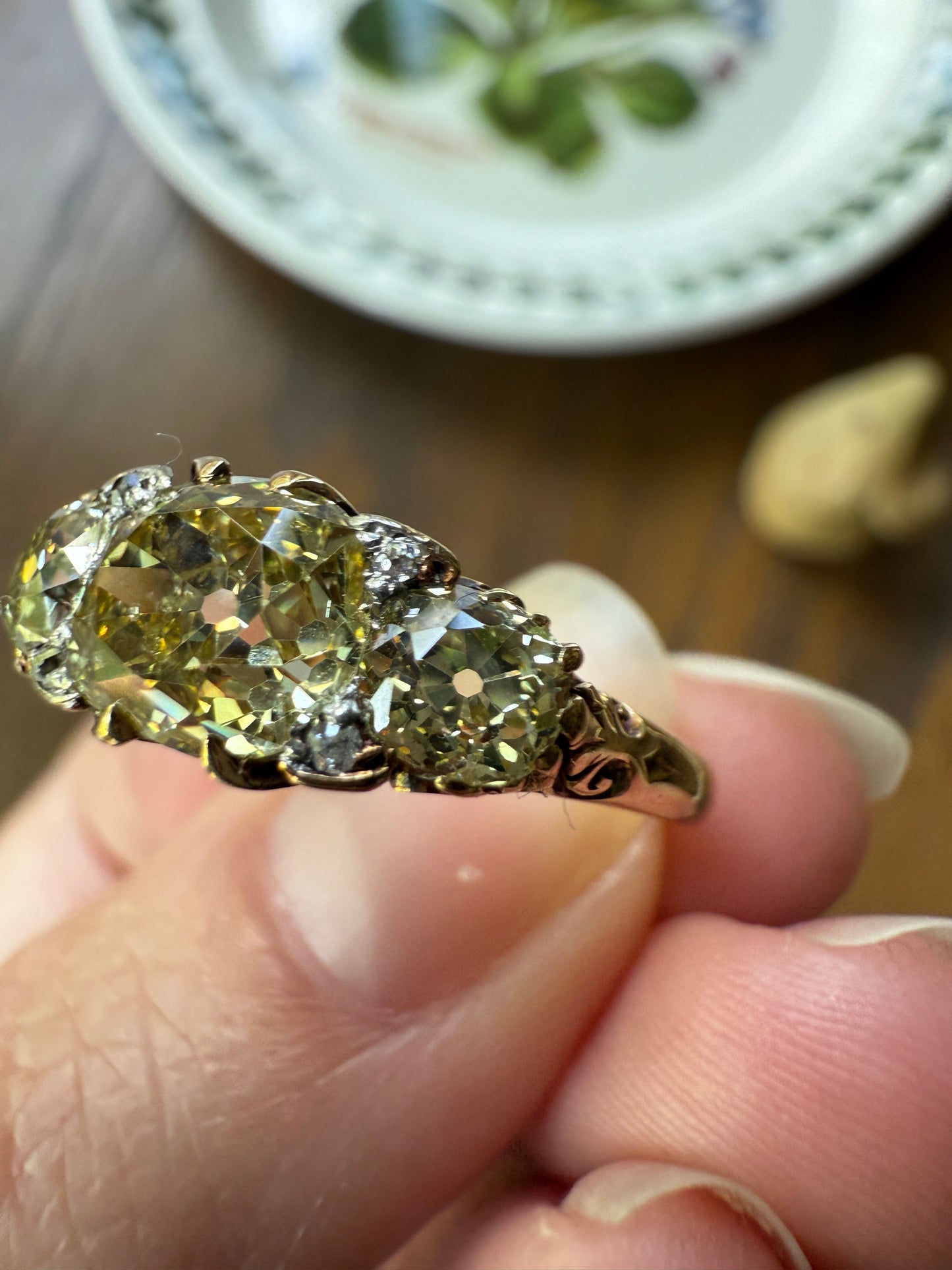 SPECIAL 3.1 Carat Antique FANCY YELLOW Old Mine Cut Diamond Three Stone Canary Ring Gemset Prong Spacers 18k Gold Rare Chunky Band