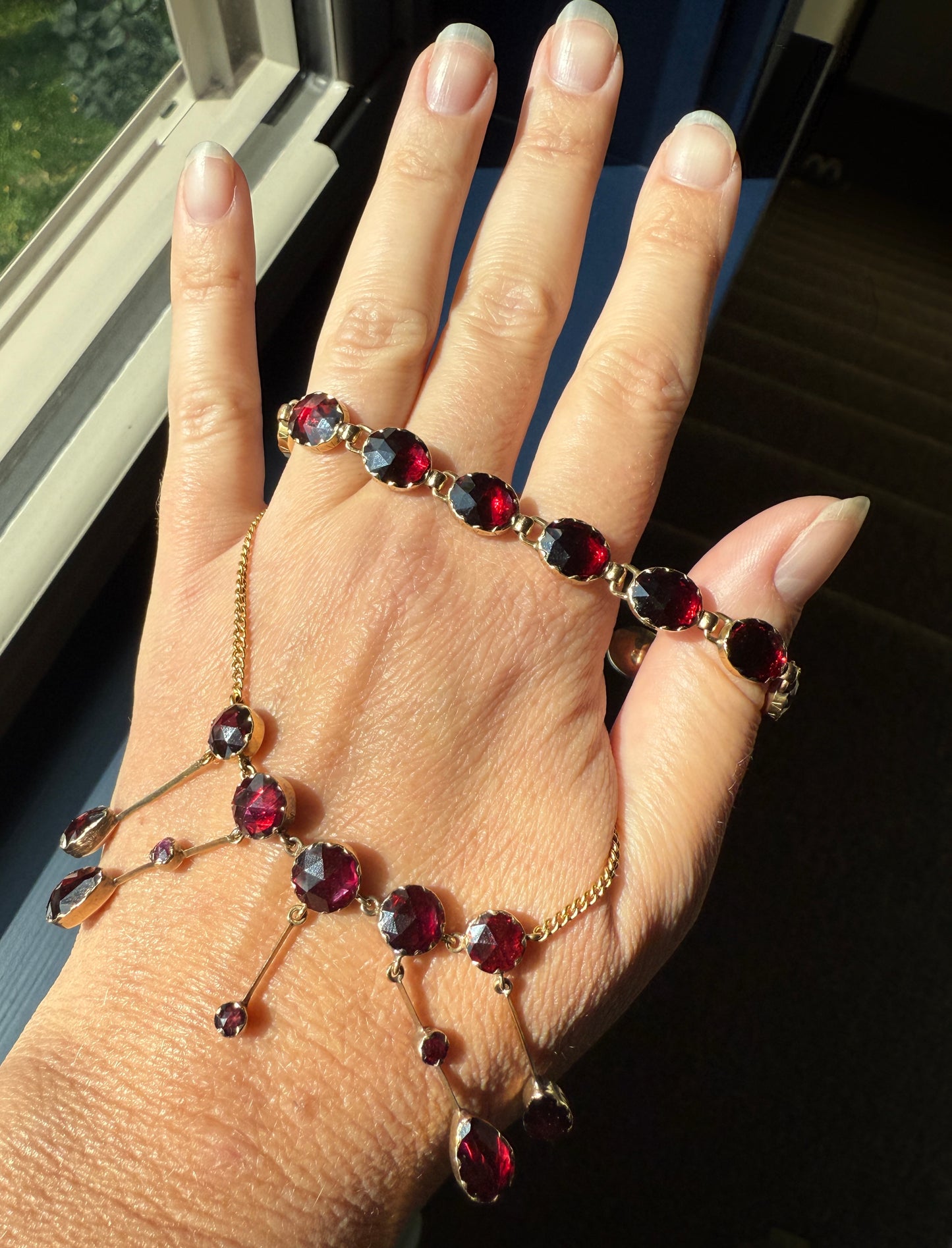 Gorgeous Perpignan GARNET Festoon Necklace Drapery Chain 18k Gold Bezel Set Rose Cut Closed Back Almandine Glowing
