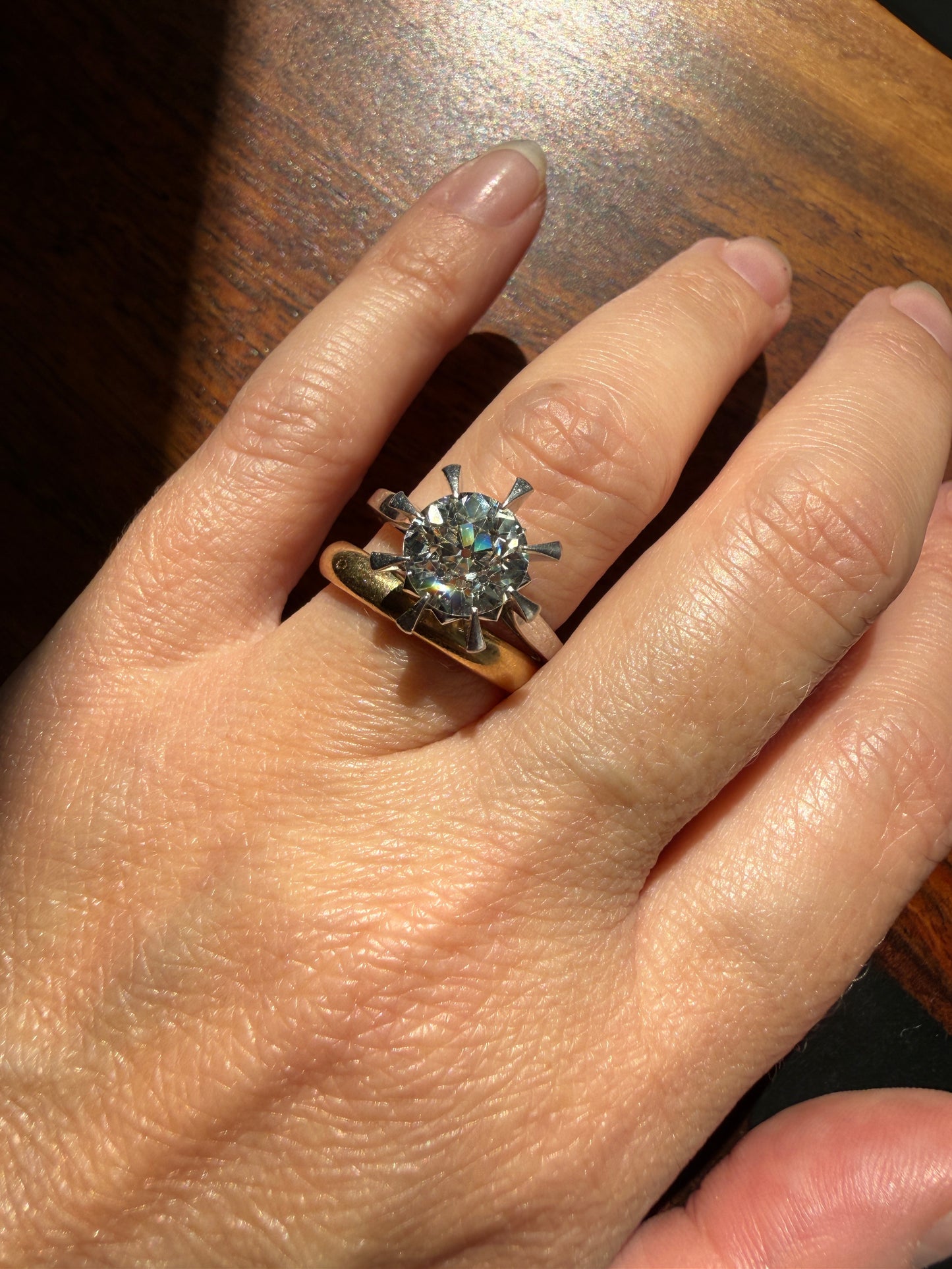 Unique Vintage 2.4 Carats Old Mine Cut DIAMOND Sunburst Ring Solitaire Engagement 18k White Gold & Platinum Architectural Claw Prongs ooak