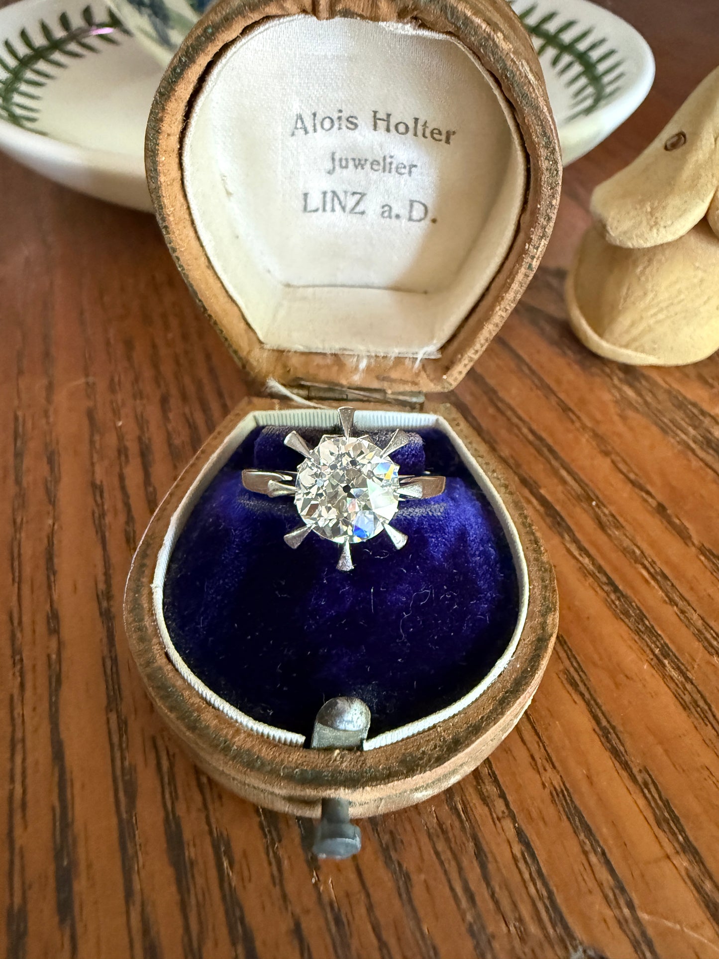 Unique Vintage 2.4 Carats Old Mine Cut DIAMOND Sunburst Ring Solitaire Engagement 18k White Gold & Platinum Architectural Claw Prongs ooak